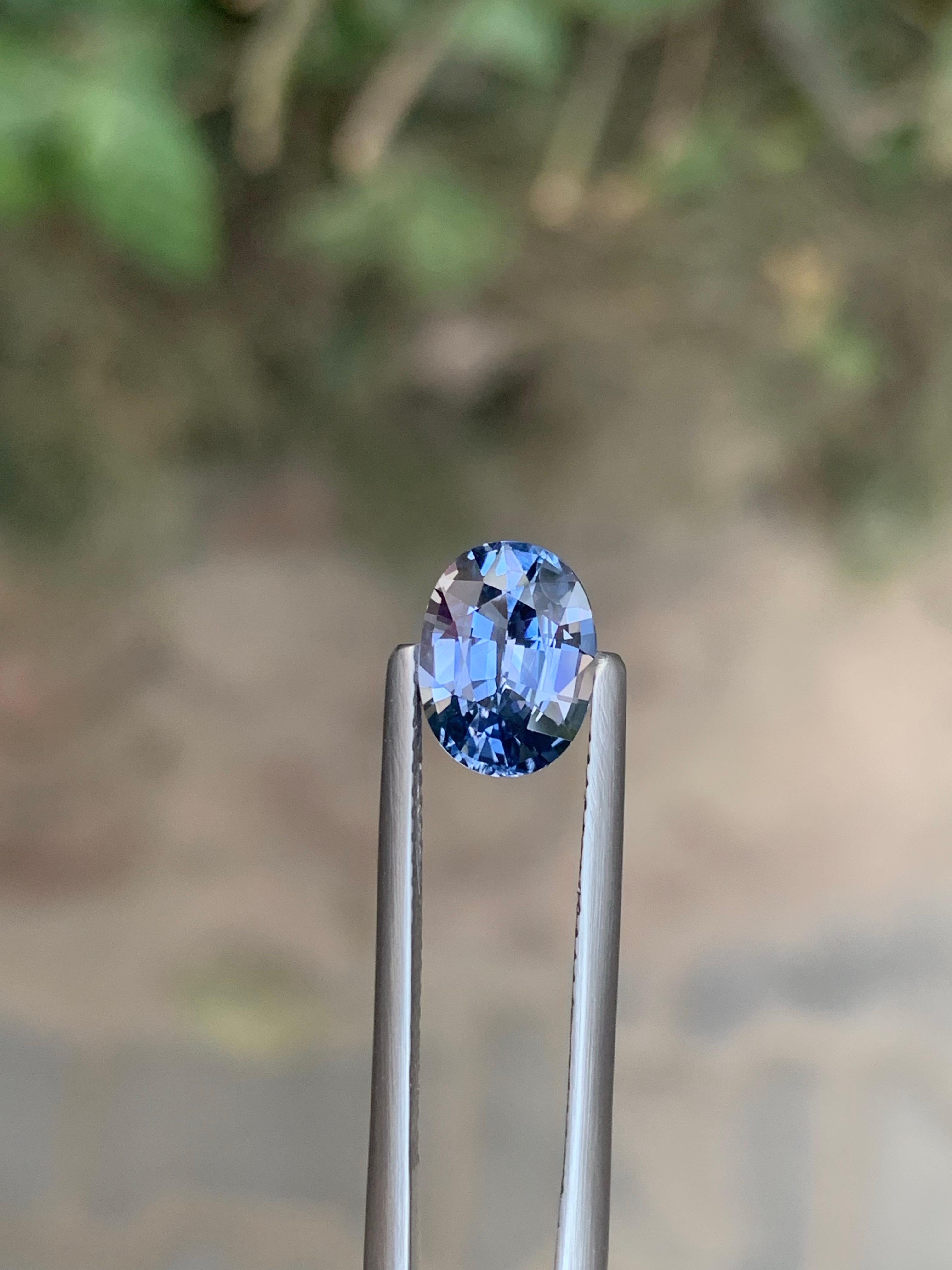 Zertifizierte 2,51 Karat natürlichen losen blauen Saphir Oval Form Edelstein aus Madagaskar (Ovalschliff) im Angebot