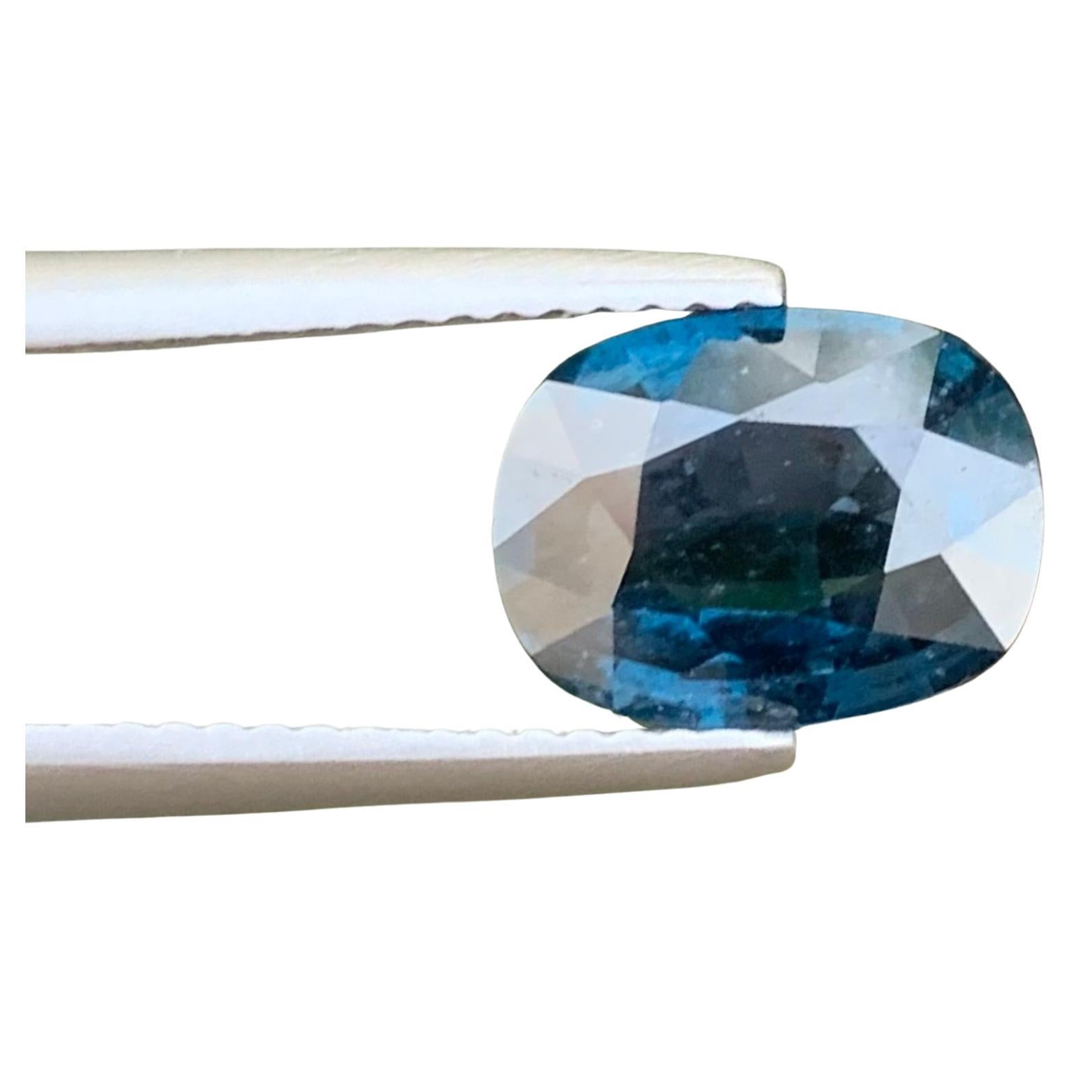 Certified 2.52 Carat Natural Vietnamese Blue Spinel Loose Gemstone For Sale