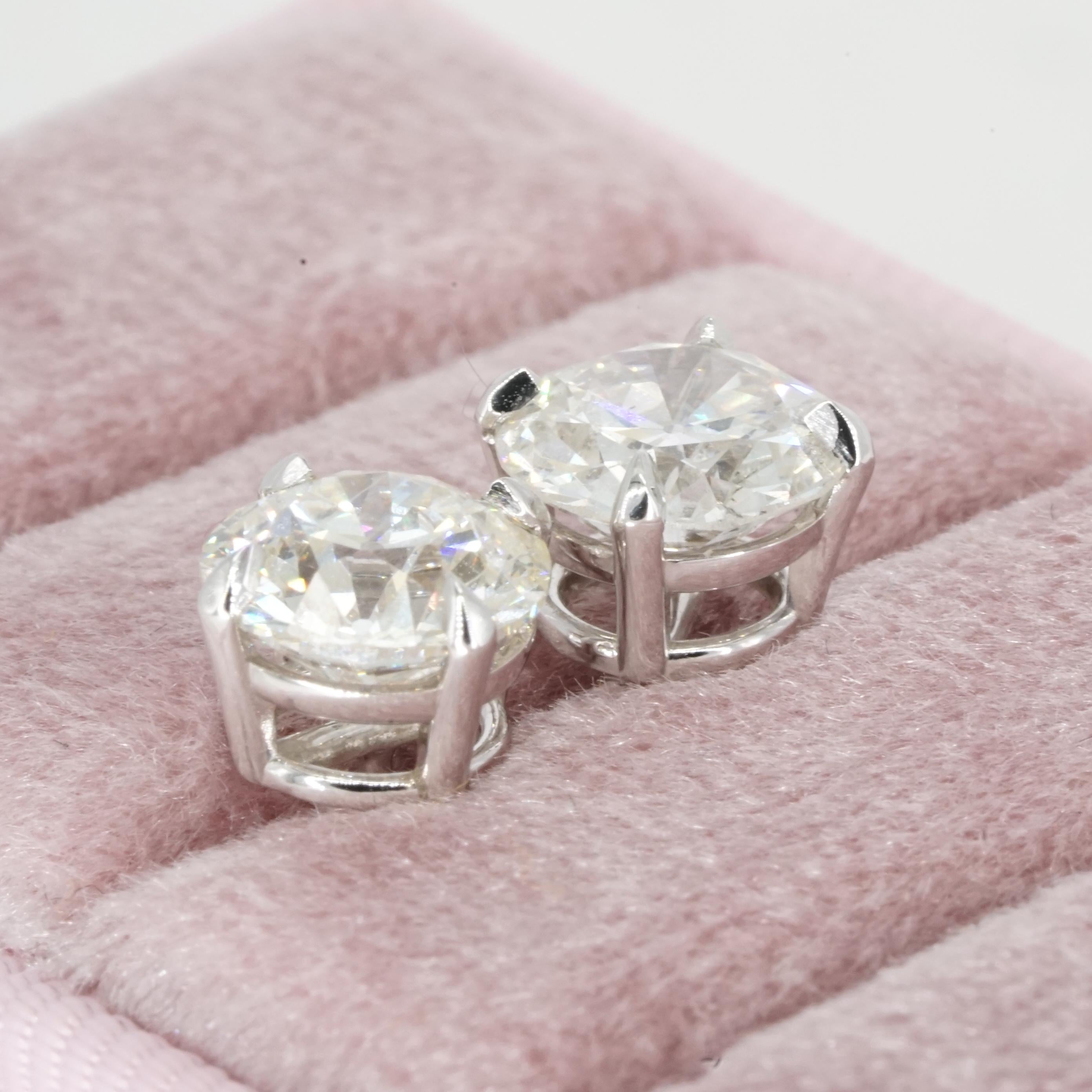 Certified 2.53 Carat Ideal Cut Old Mine Diamond Stud Earrings For Sale 2