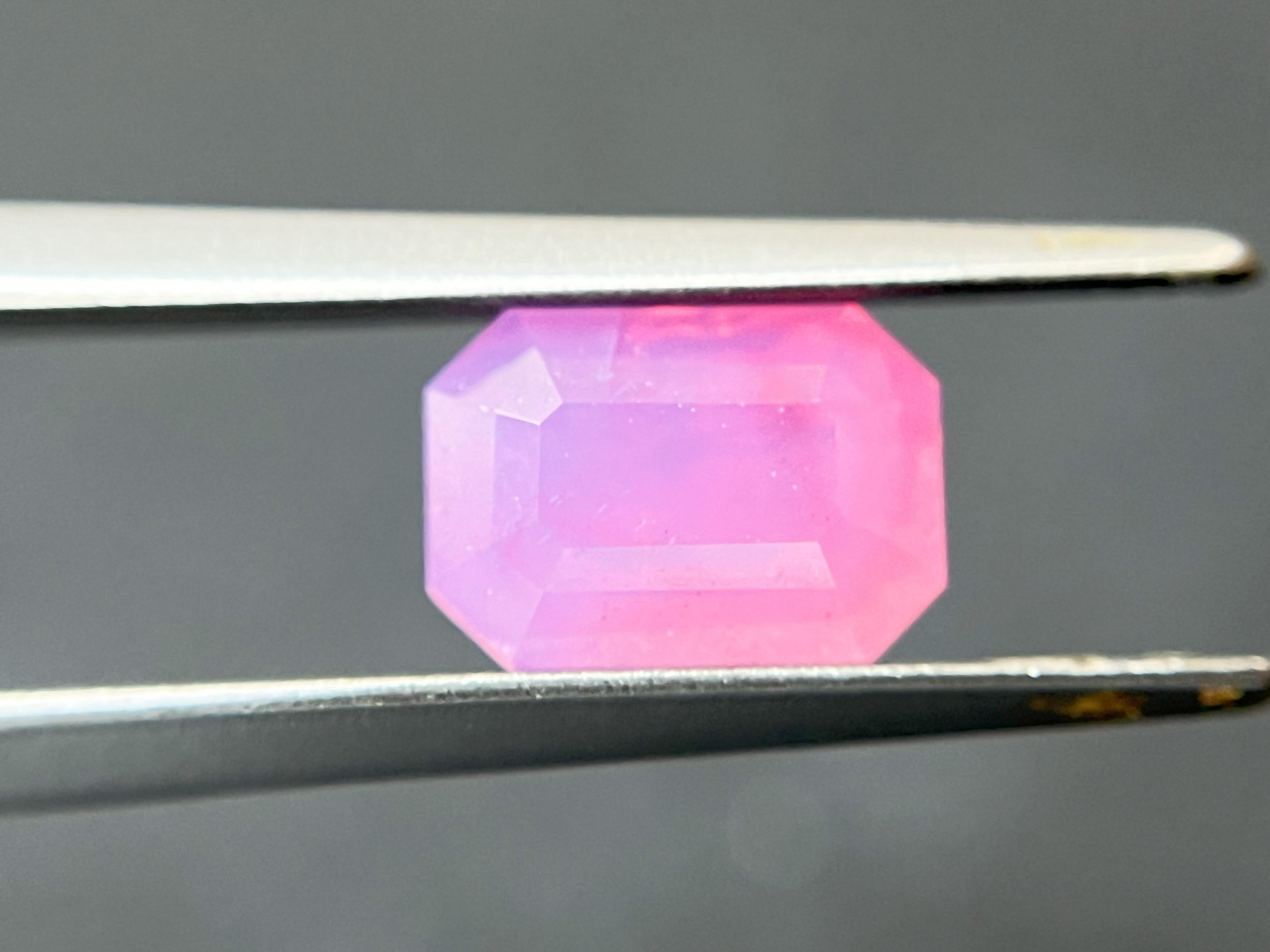 Certified 2.55 Carat Natural Velvety Neon Pink Octagon Mahenge For Sale 11