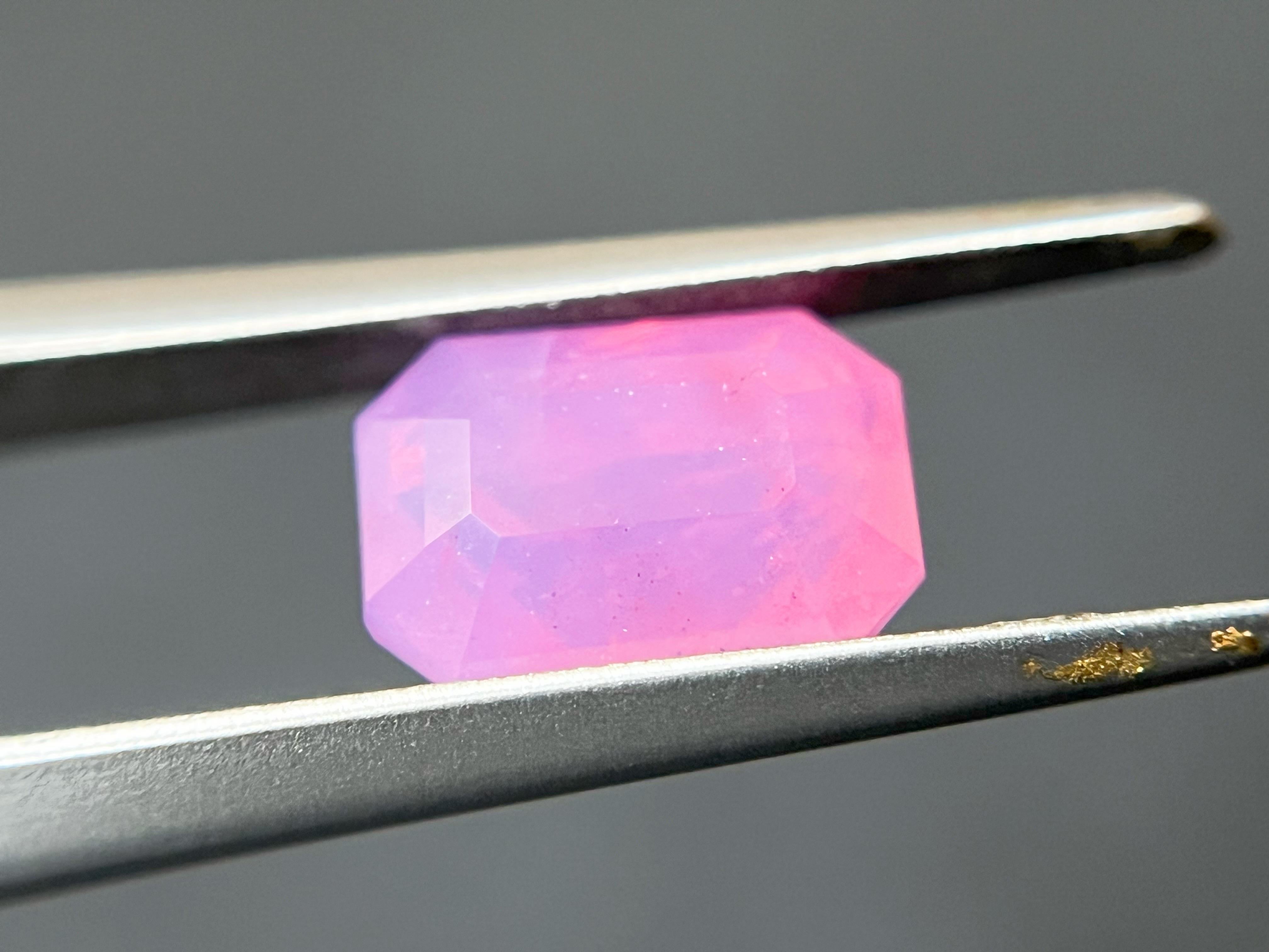 Octagon Cut Certified 2.55 Carat Natural Velvety Neon Pink Octagon Mahenge For Sale