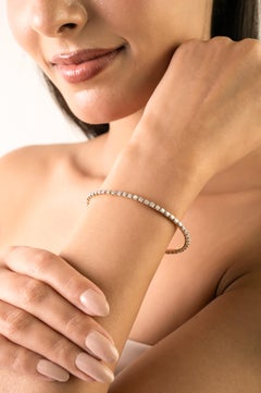 Bracciale con diamanti rotondi naturali certificati da 2,61 CTW in oro giallo 18 carati