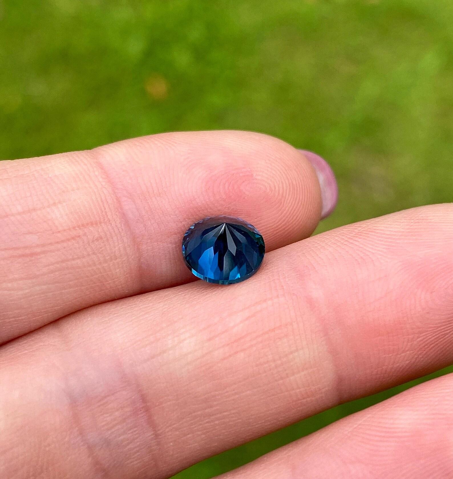 Certified 2.62Ct Natural Indicolite Tourmaline gemstone, Round cut, Nigeria For Sale 4