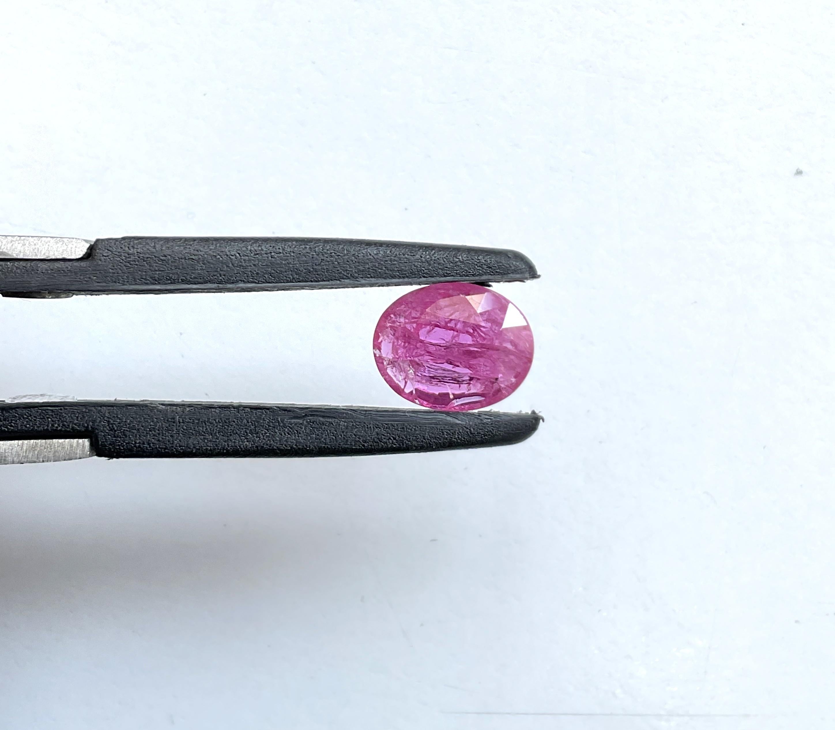 Certified 2.64 Carats Mozambique Ruby Oval Faceted Cut stone No Heat Natural Gem For Sale 1