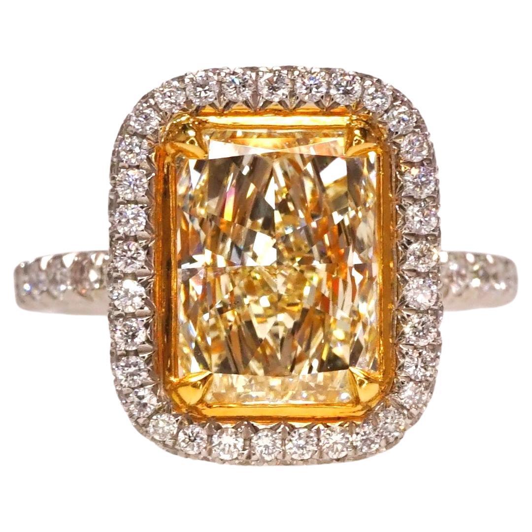 Certified 2.67 Carat Fancy Light Yellow Radiant Diamond Engagement Ring