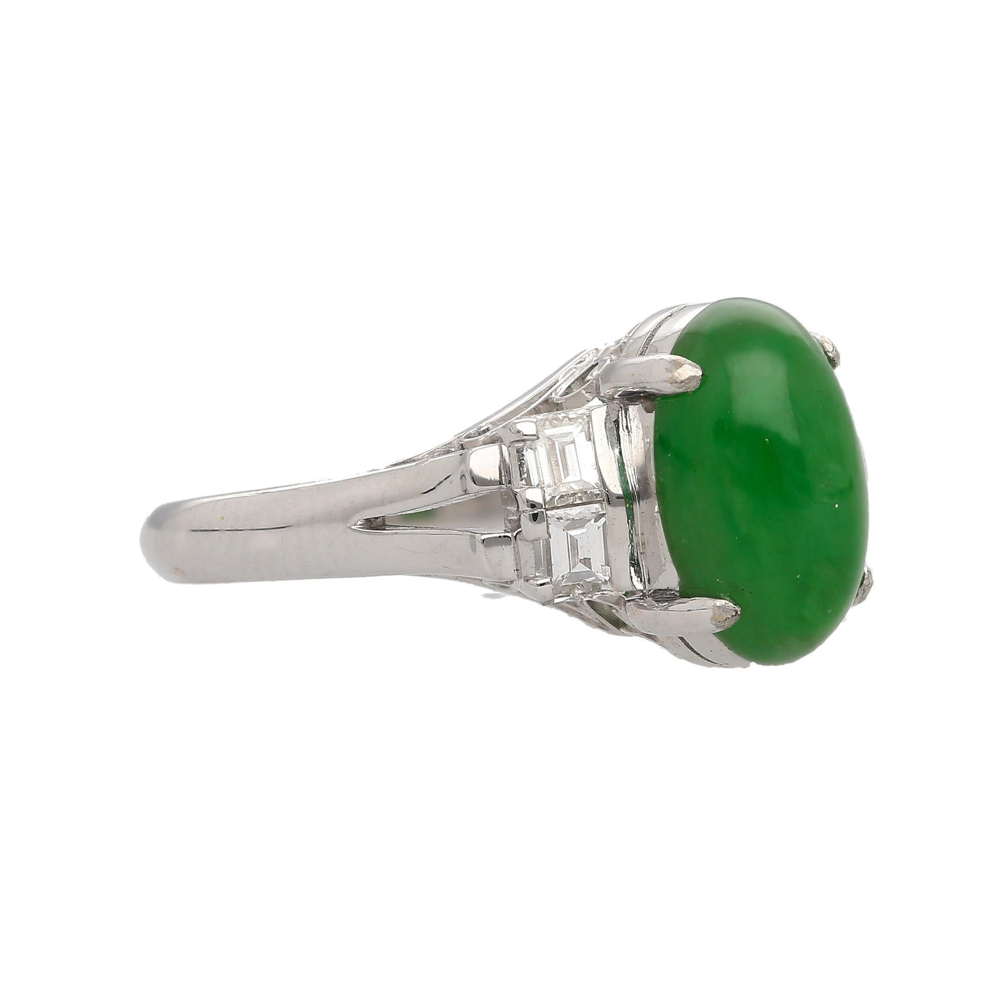 Certified 2.69 Carat Oval Bright Green Untreated A Jadeite Jade Platinum Ring In Excellent Condition For Sale In Miami, FL