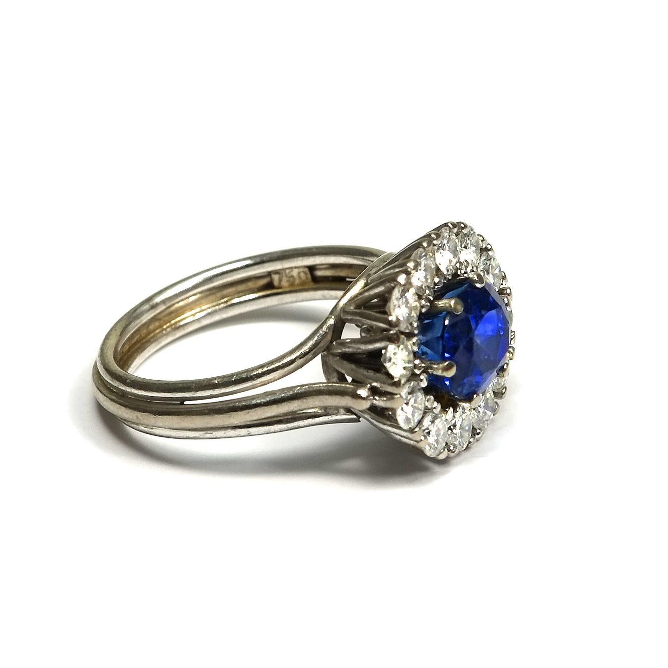 sapphire diamond cluster ring