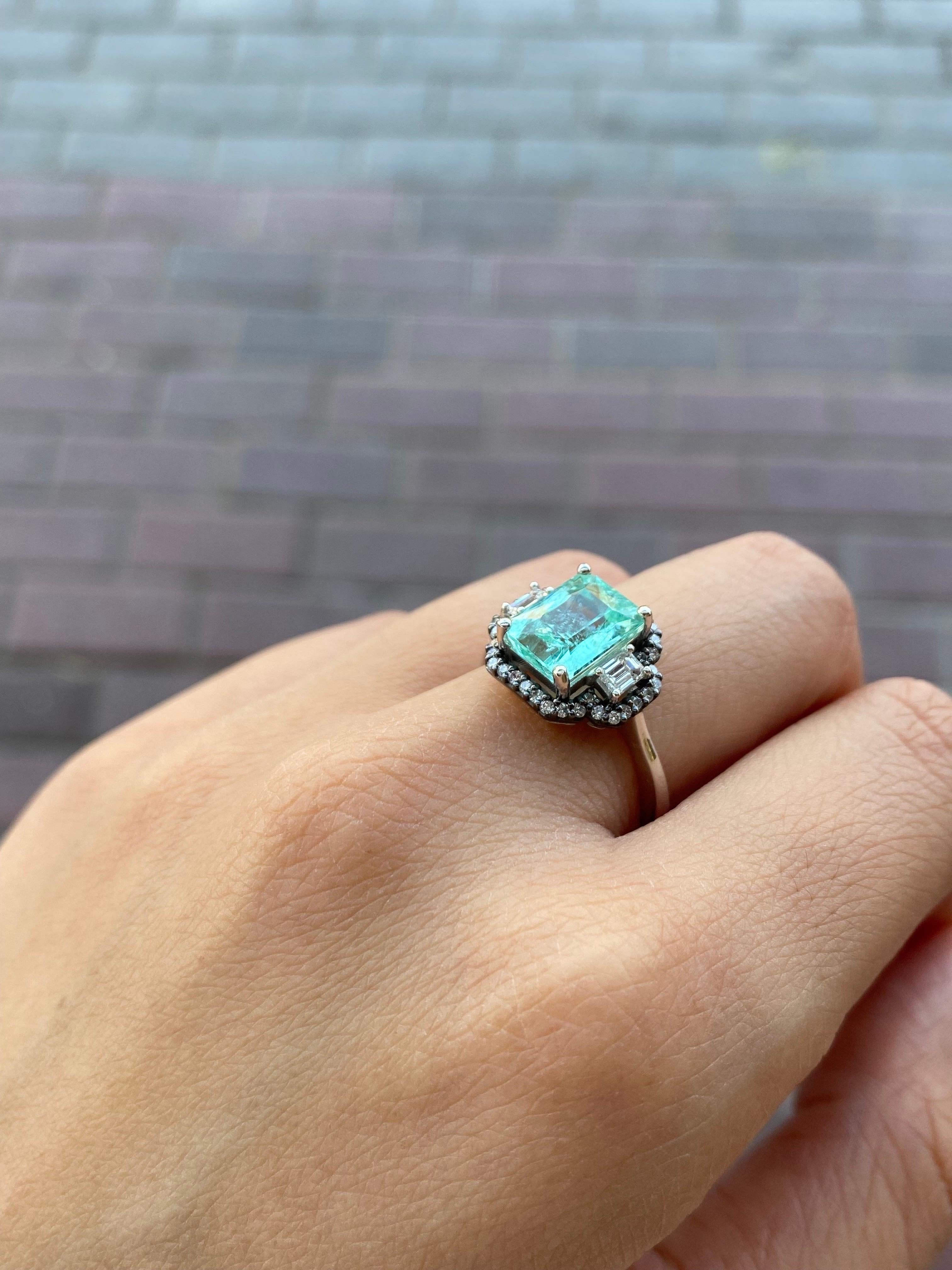 Modern Certified 2.71 Carat Paraiba and Diamond Three Stone Engagement Ring For Sale