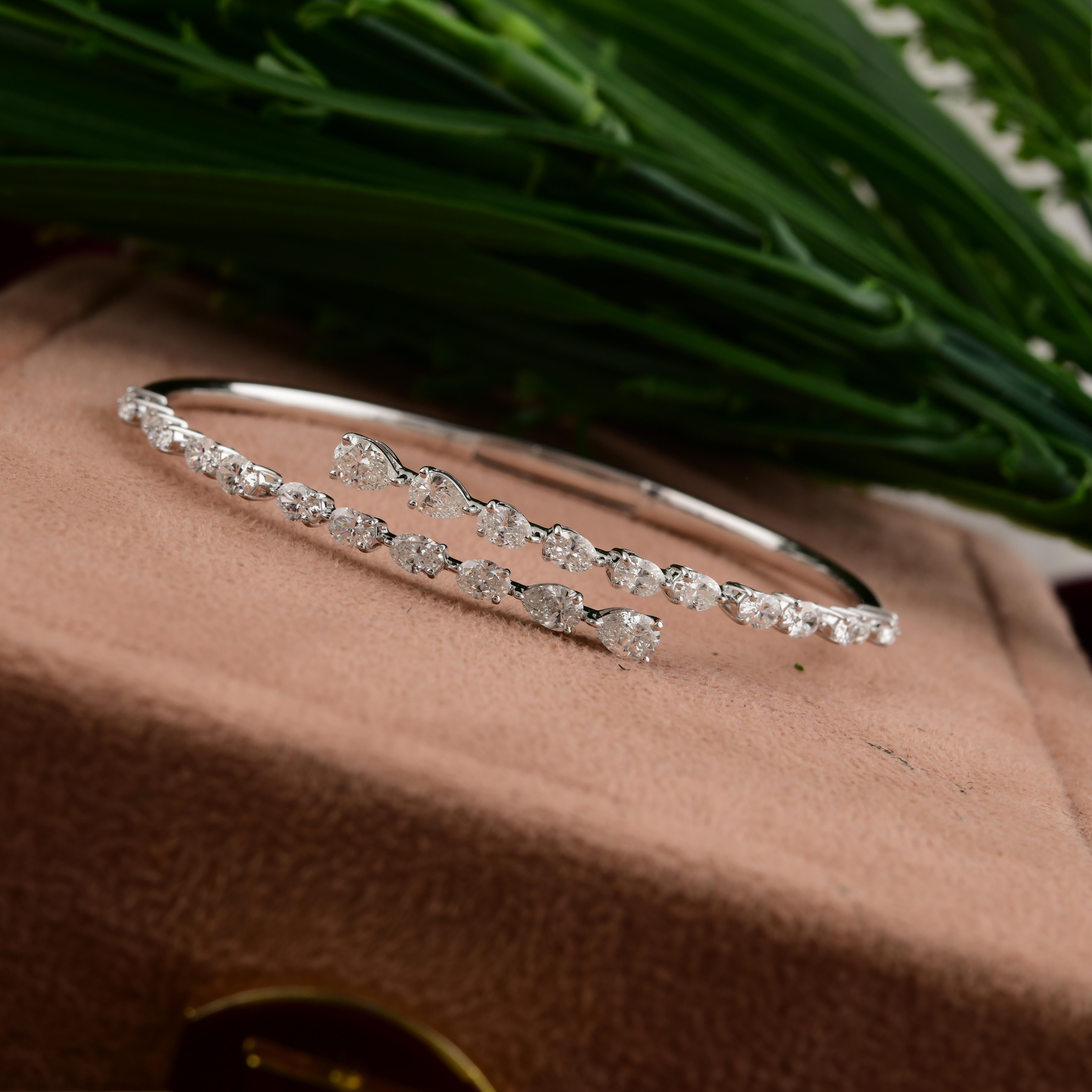 Bracciale aperto con diamanti certificati da 2,75 carati in oro bianco massiccio 18 carati in vendita 3