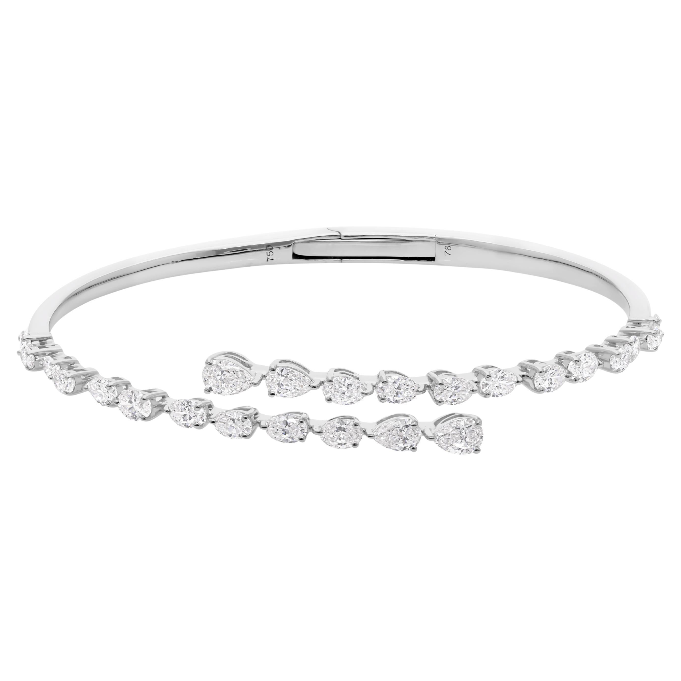 Bracciale aperto con diamanti certificati da 2,75 carati in oro bianco massiccio 18 carati in vendita