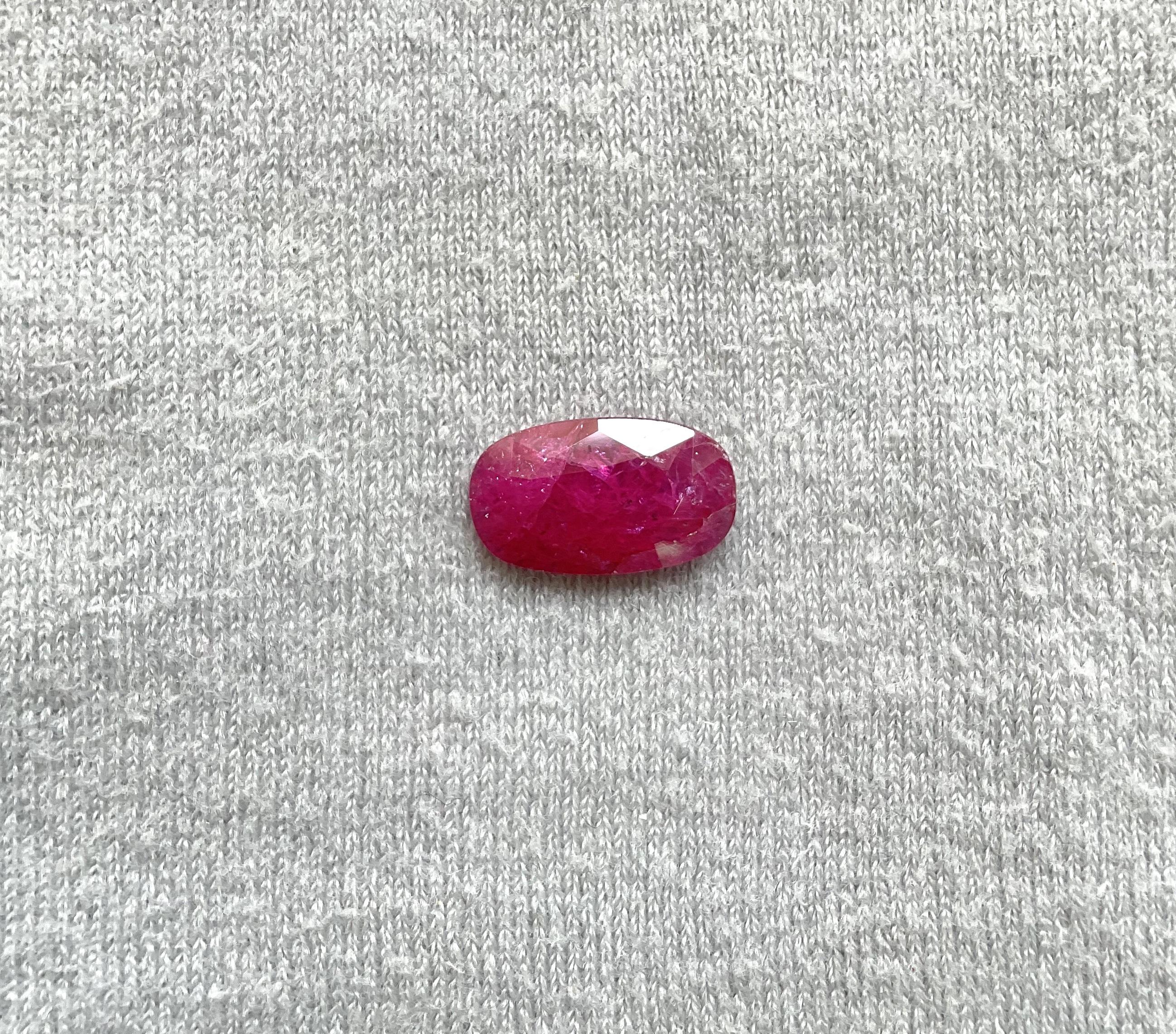 Zertifiziert 2.80 Karat Mosambik Rubin Oval Facettenschliff Stein keine Hitze natürlichen Edelstein (Ovalschliff) im Angebot