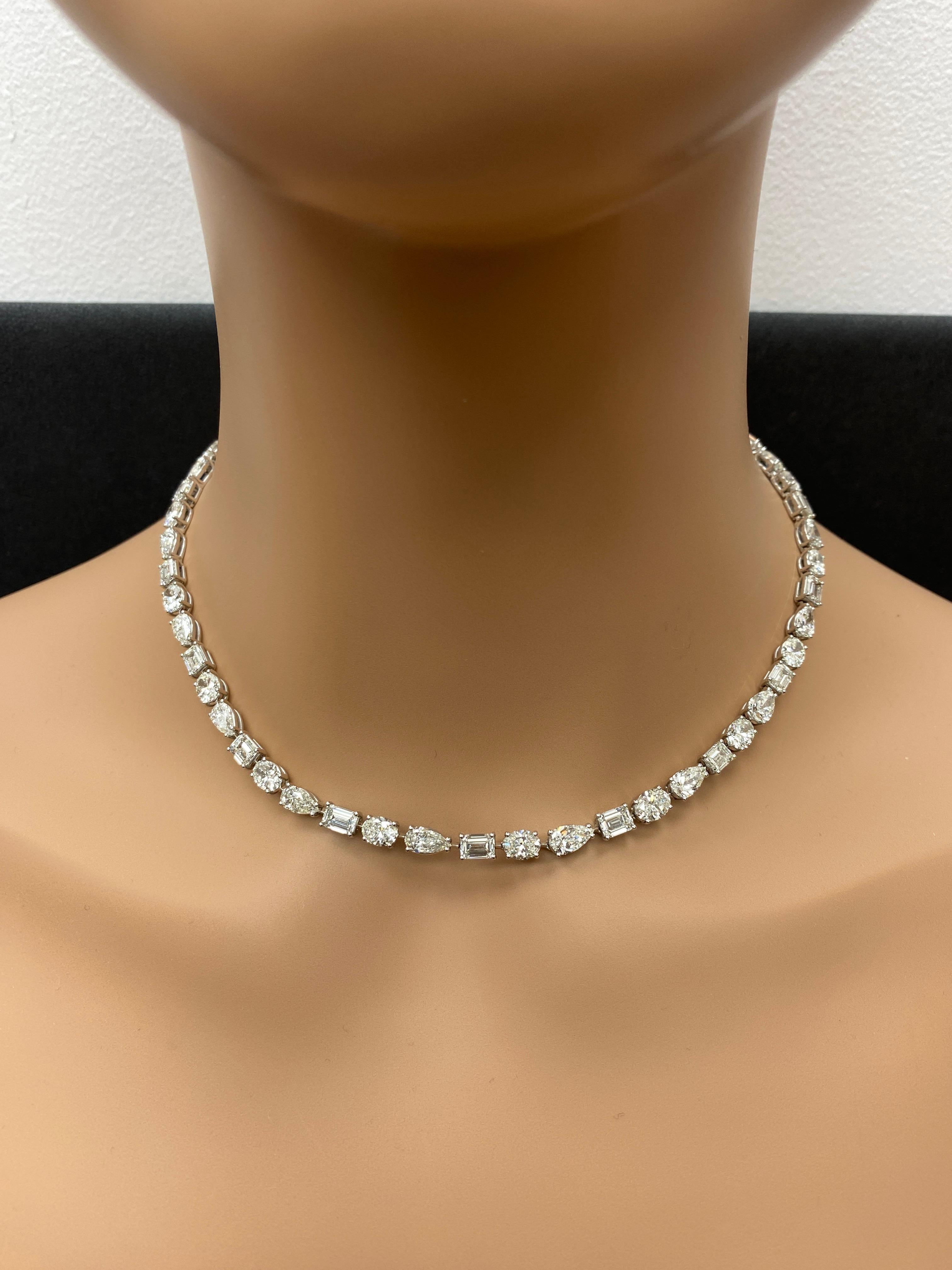 CERTIFICADO Collar de tenis de diamantes multiforma de 28,44 quilates en oro blanco de 18 quilates en venta 6