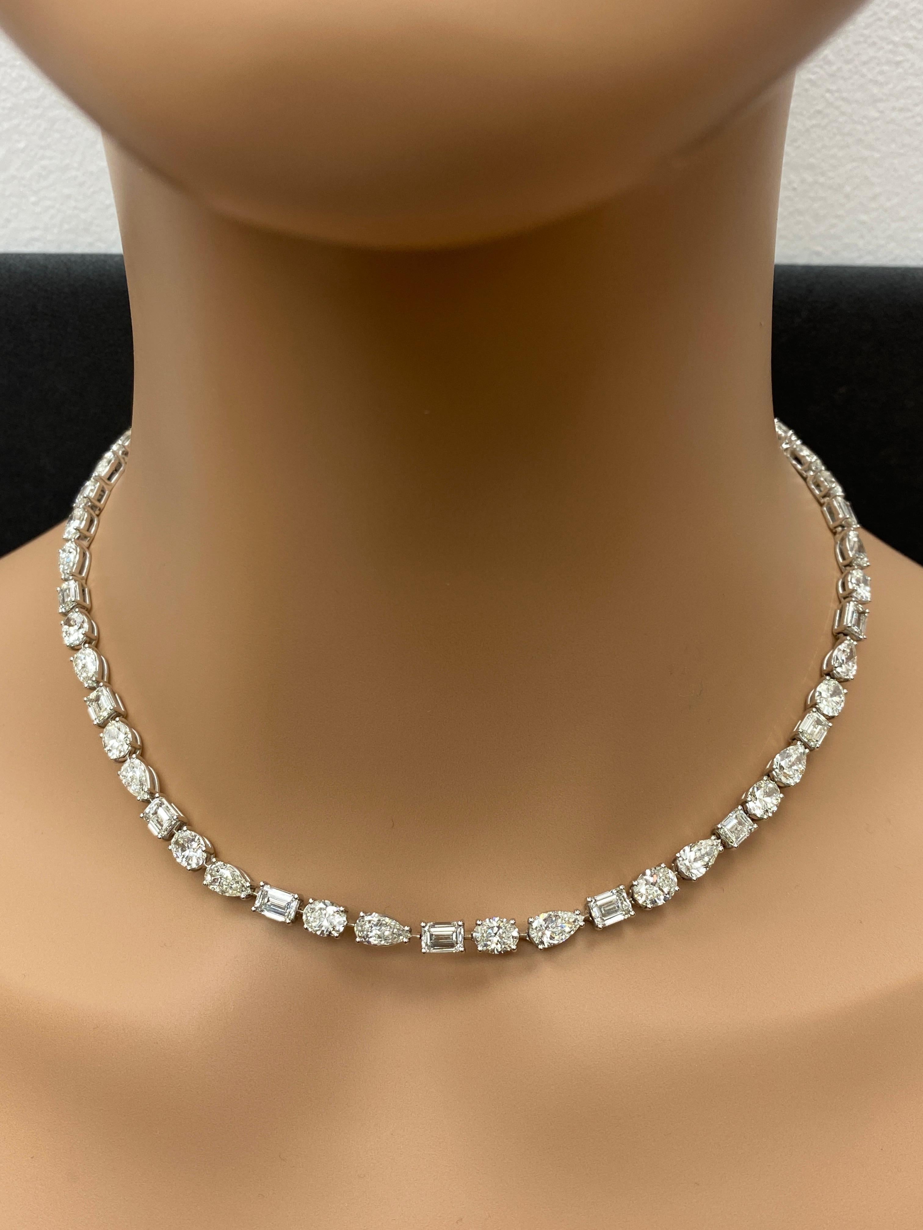 CERTIFICADO Collar de tenis de diamantes multiforma de 28,44 quilates en oro blanco de 18 quilates en venta 7