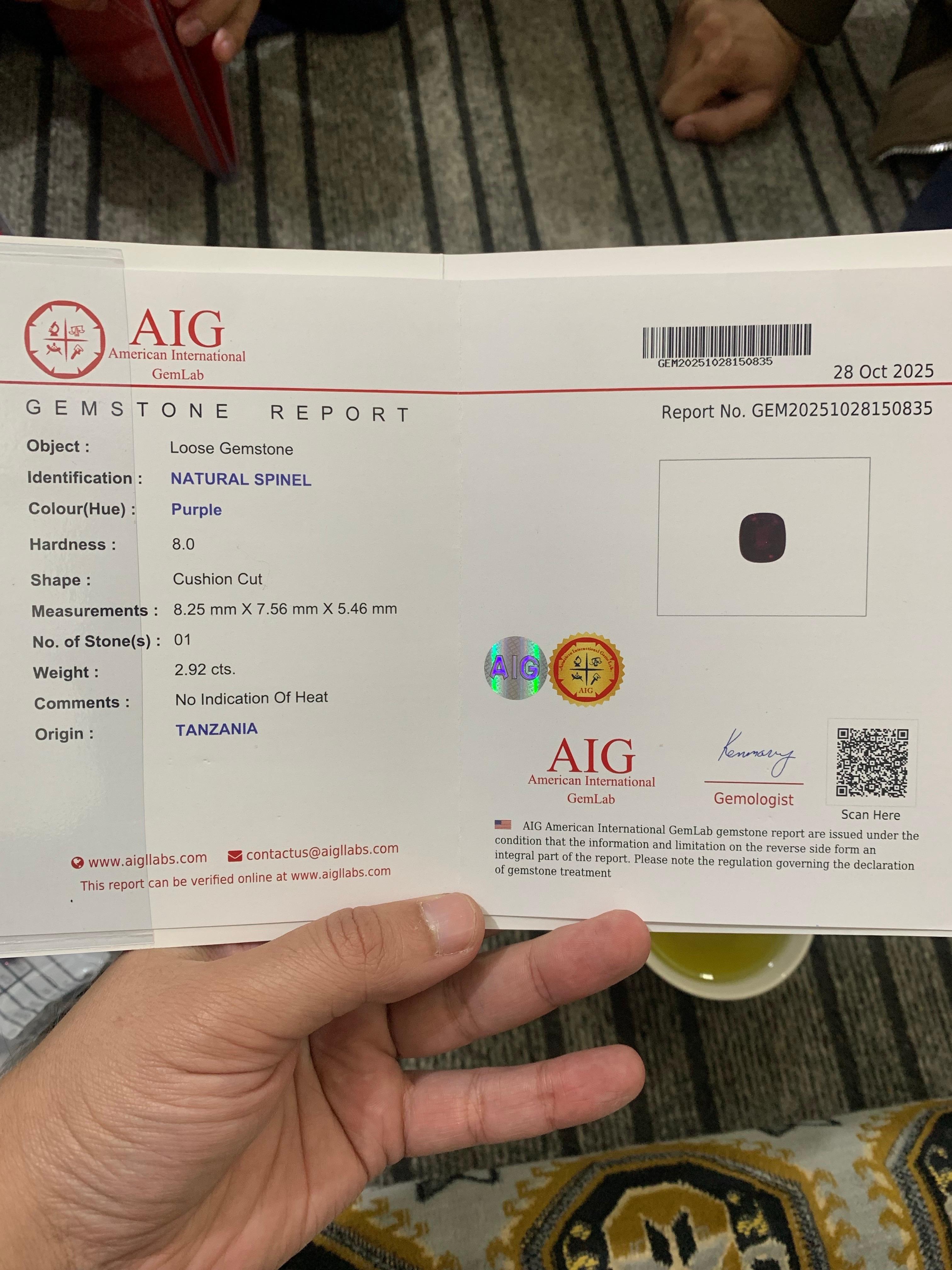 Certified 2.92 Carat Natural Loose Purple Spinel Gemstone From Tanzania en vente 7