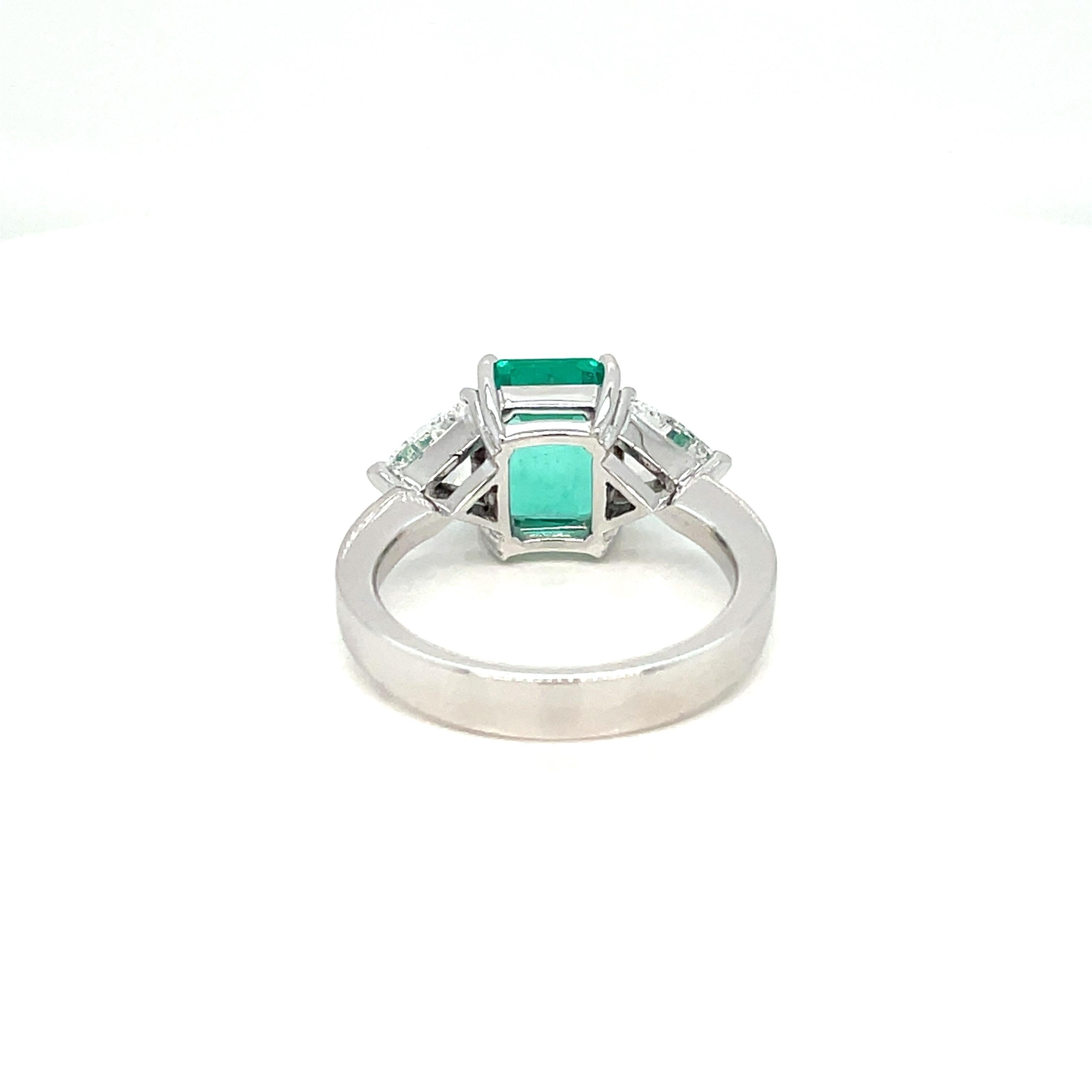 Certified 2.93 Carat Colombian Natural Emerald Diamond Ring 1