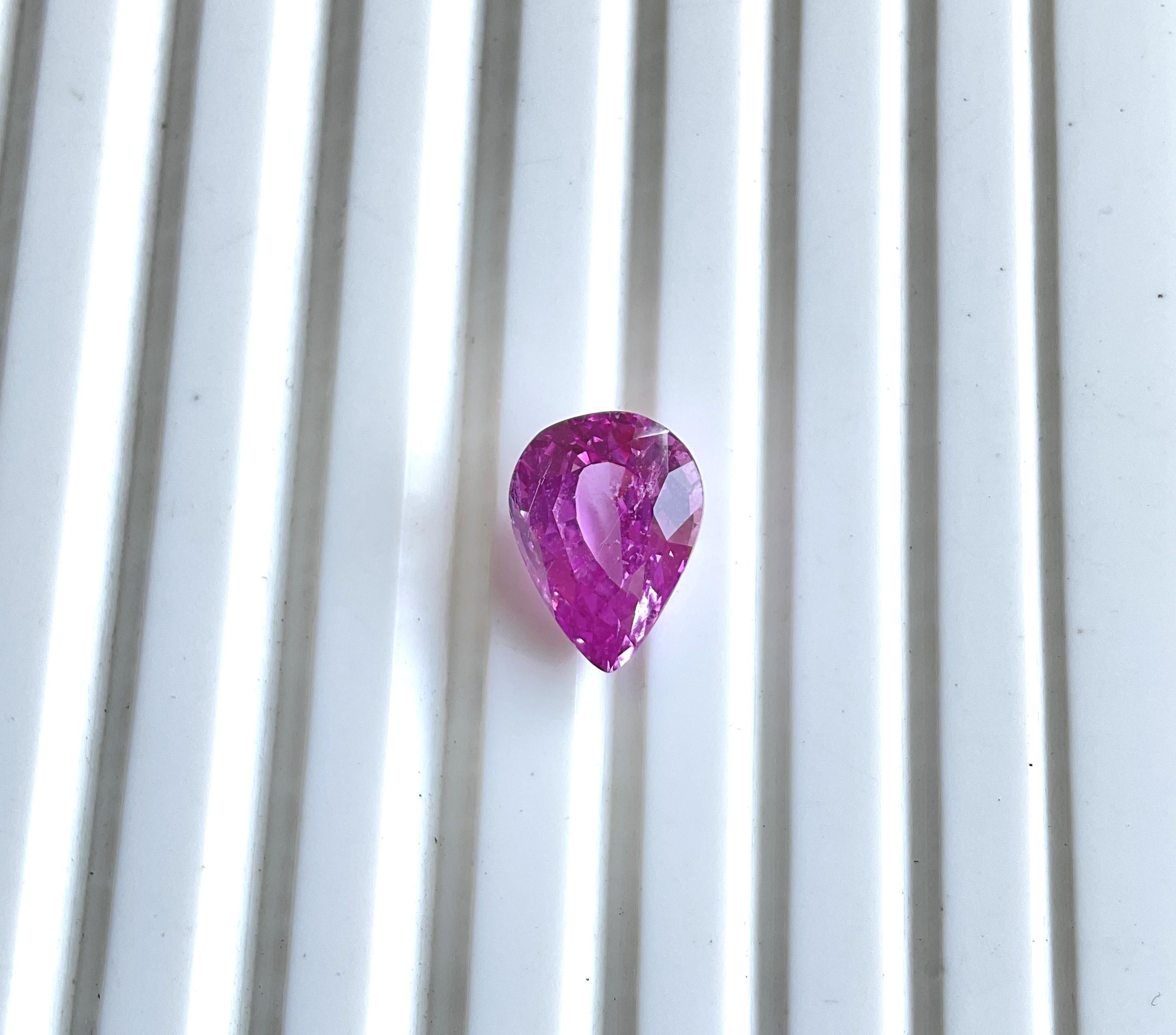 Certified 2.93 Carats Madagascar Purplish Pink Sapphire No-Heat Pear Natural Gem 3