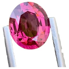 Garnet rhodolite naturel non serti de 2,95 carats certifié pour la bijouterie 