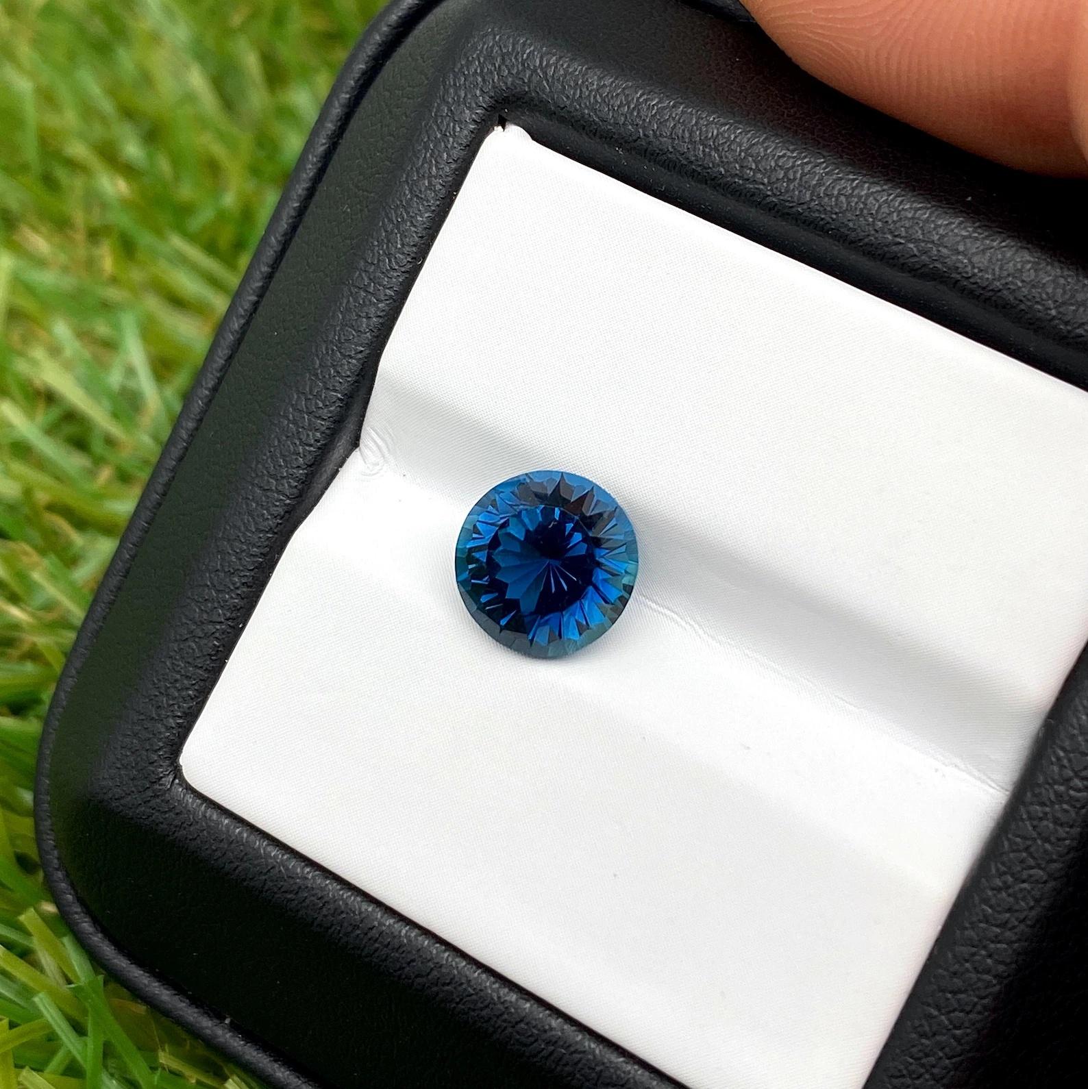 Taglio rotondo Gemma certificata di Indicolite tormalina naturale da 2.99 carati, taglio rotondo, Nigeria in vendita
