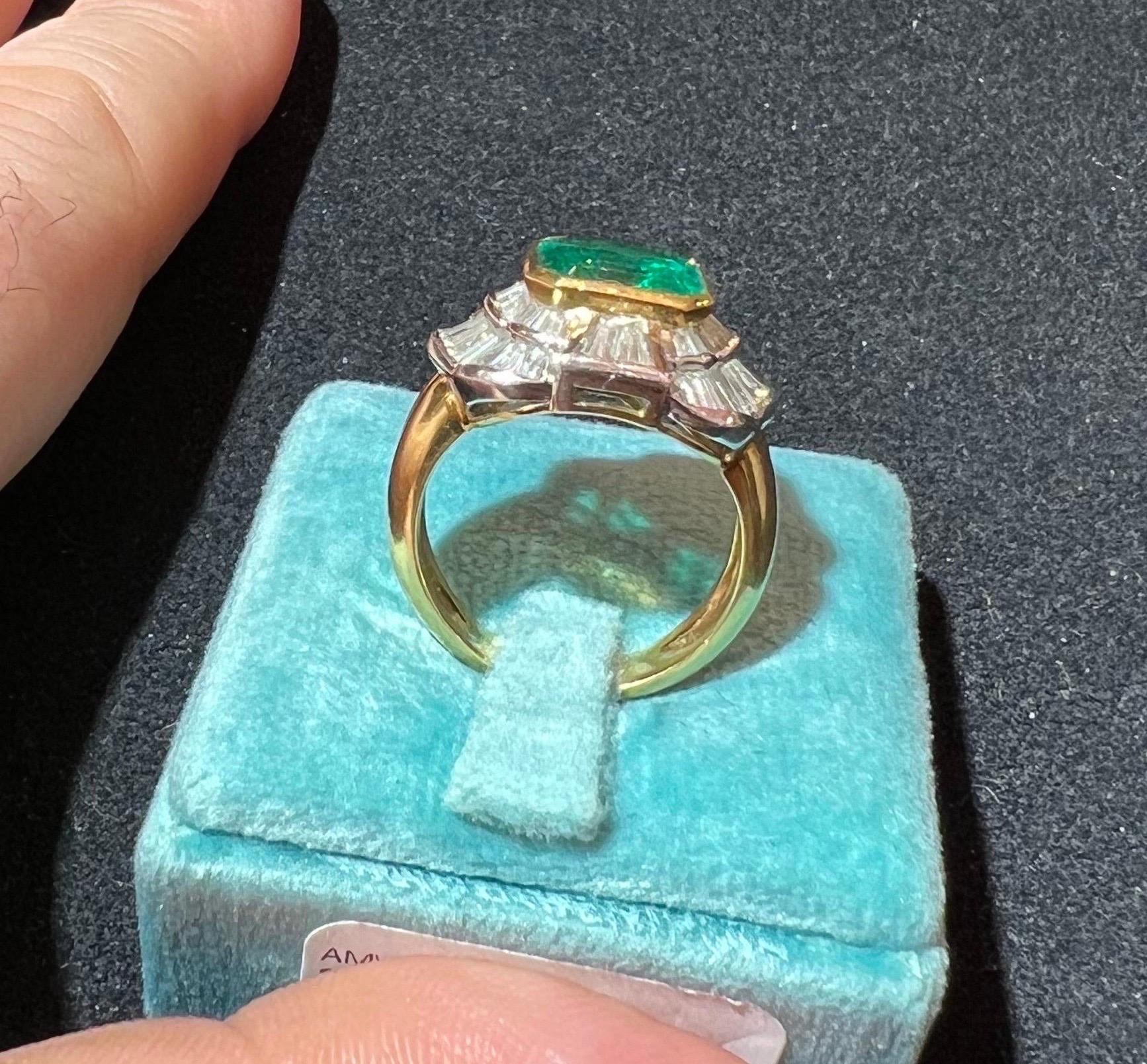 Art Deco certified 3 Carat Columbian Emerald and diamond baguette  For Sale