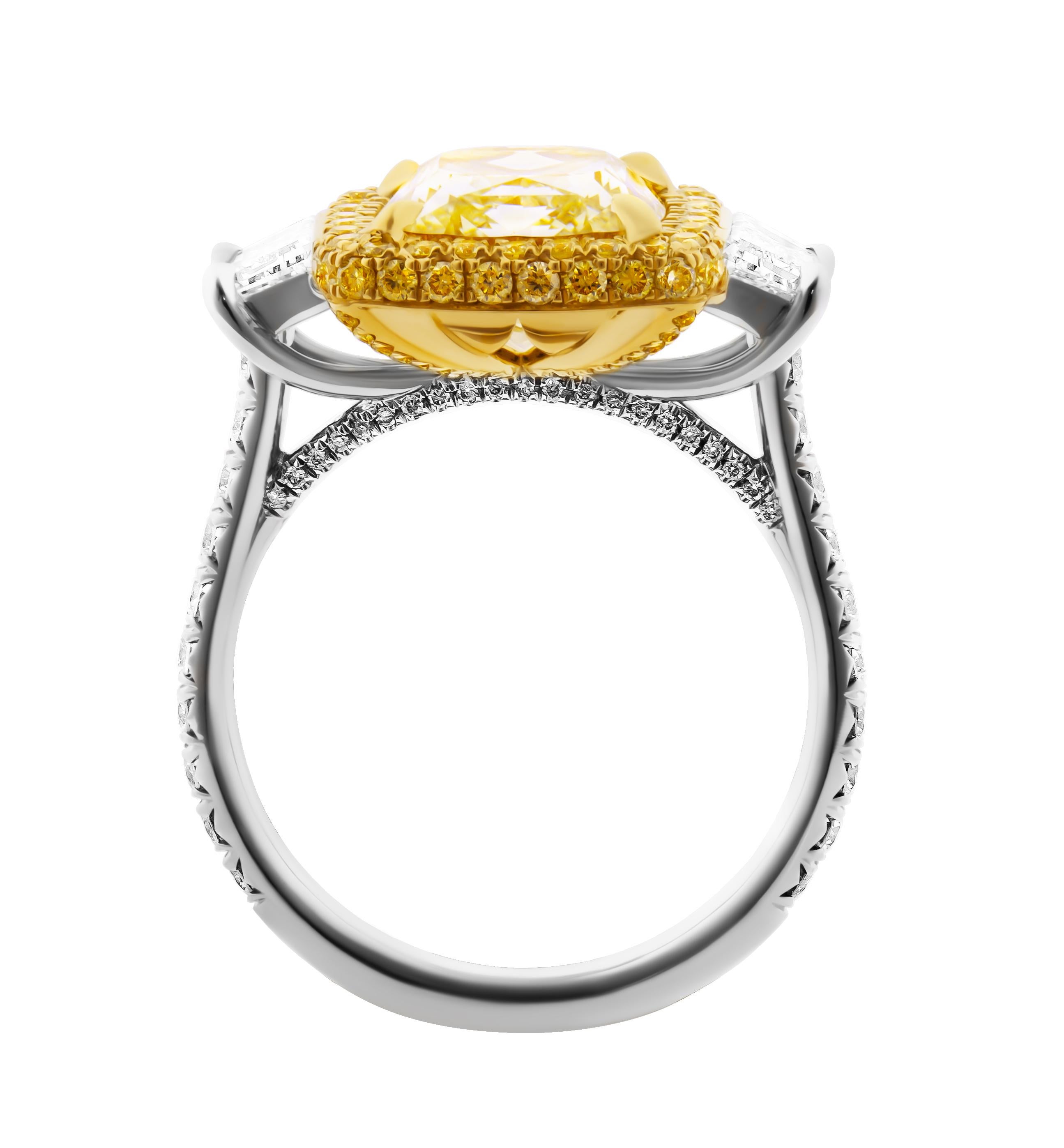 Cushion Cut Certified 3 Stone Ring with 4.14ct Fancy Light Yellow Diamond VVS2 For Sale