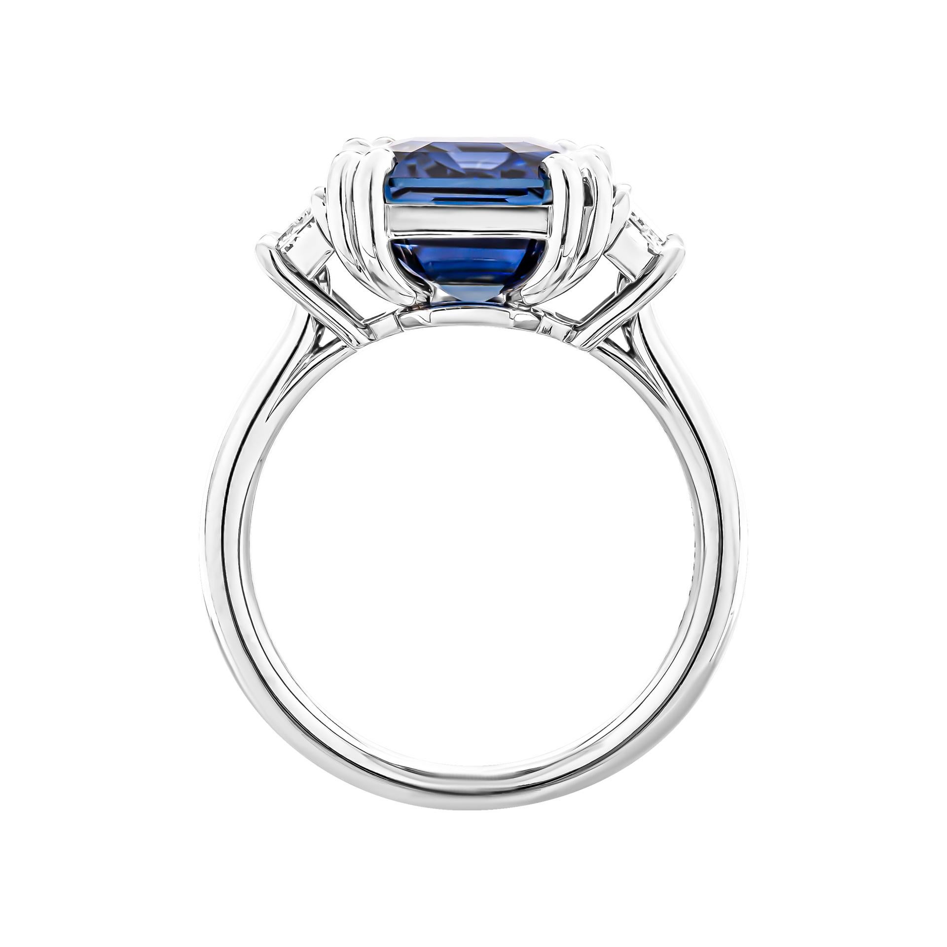 Certified 3 Stone Ring with 7.97ct Emerald Cut Blue Sapphire In New Condition For Sale In New York, NY