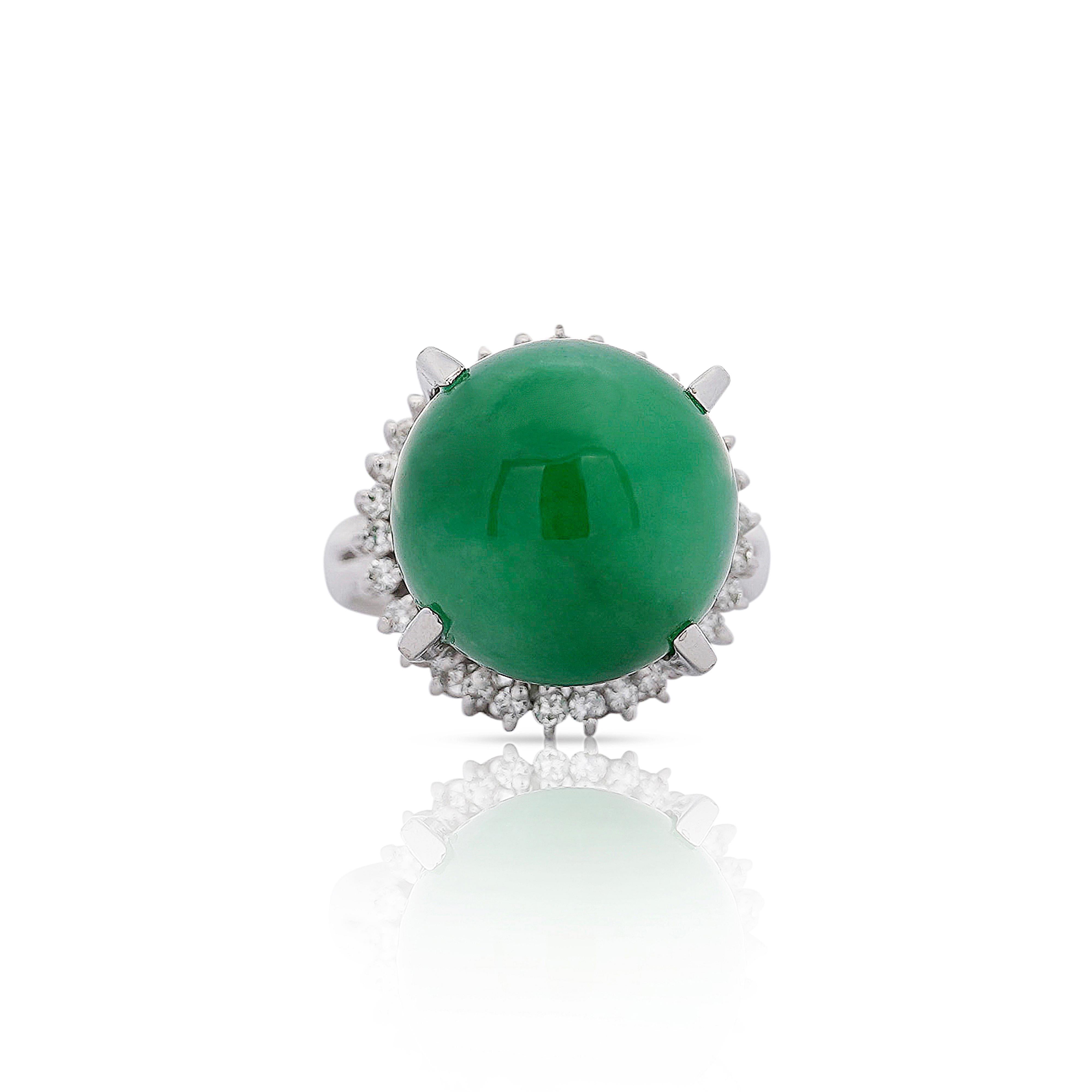 Retro Certified 30 Carat Untreated Jadeite Jade & Diamond Platinum Ring For Sale