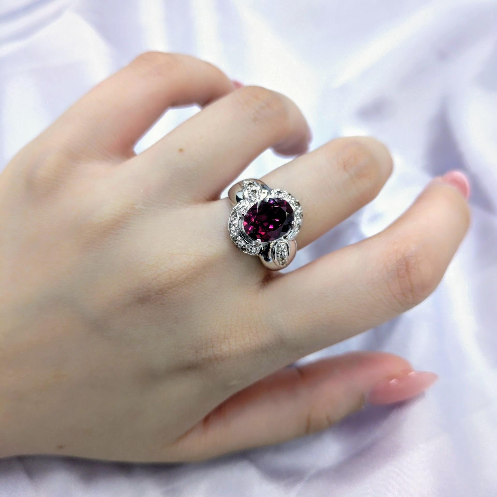Art Deco Certified 3.00 Carat No Heat Sri Lanka Ruby & Diamond Ring in 18K White Gold For Sale