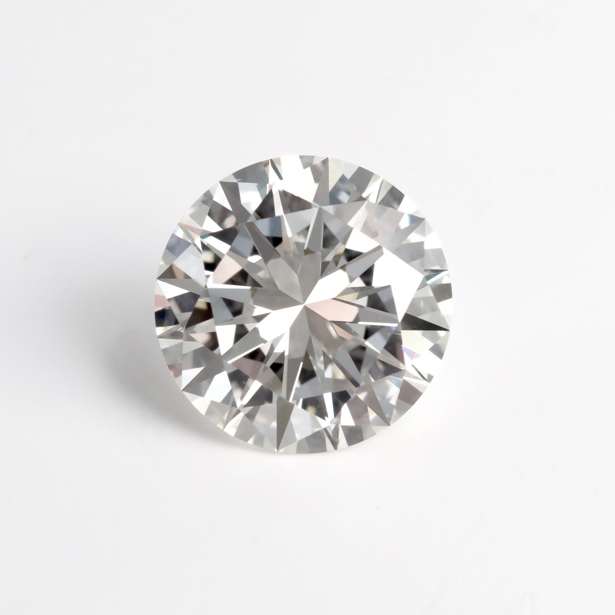 Contemporain Diamant certifié de 3, 01 carats J VS1 en vente
