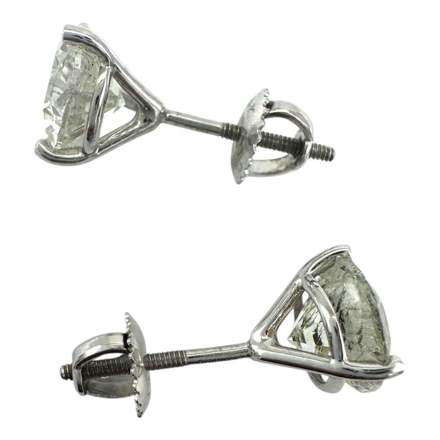 Contemporain Boucles d'oreilles en diamant certifié 3.01 carat total 14kt screwbacks en vente
