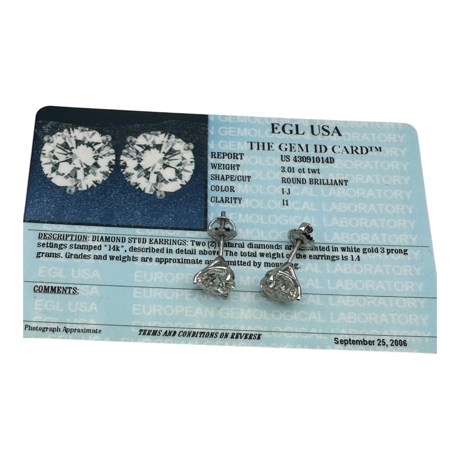 Boucles d'oreilles en diamant certifié 3.01 carat total 14kt screwbacks Excellent état - En vente à Laguna Hills, CA