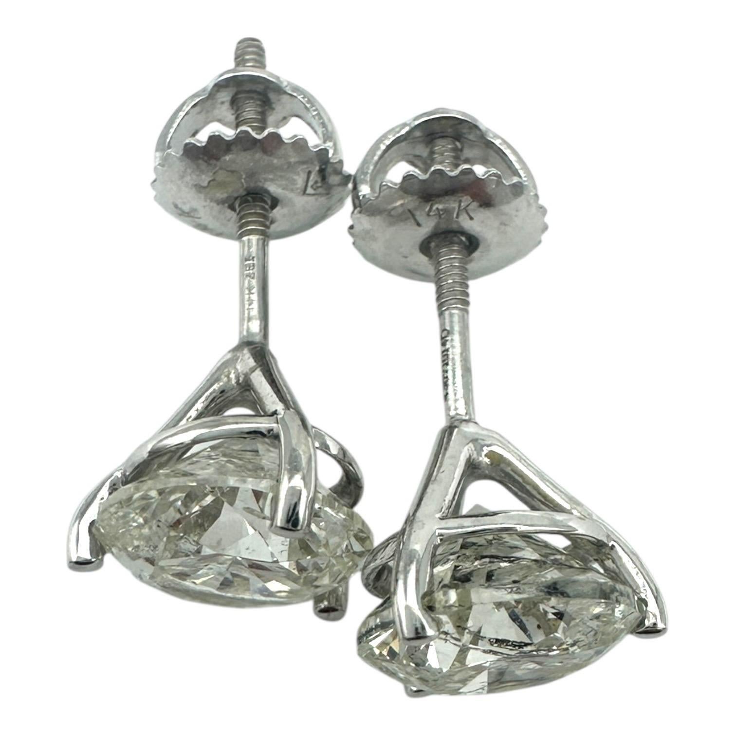 Boucles d'oreilles en diamant certifié 3.01 carat total 14kt screwbacks Unisexe en vente