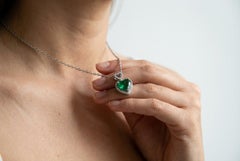 Certified 3.03 Carat Heart Shape Minor Oil Colombian Green Emerald Pendant