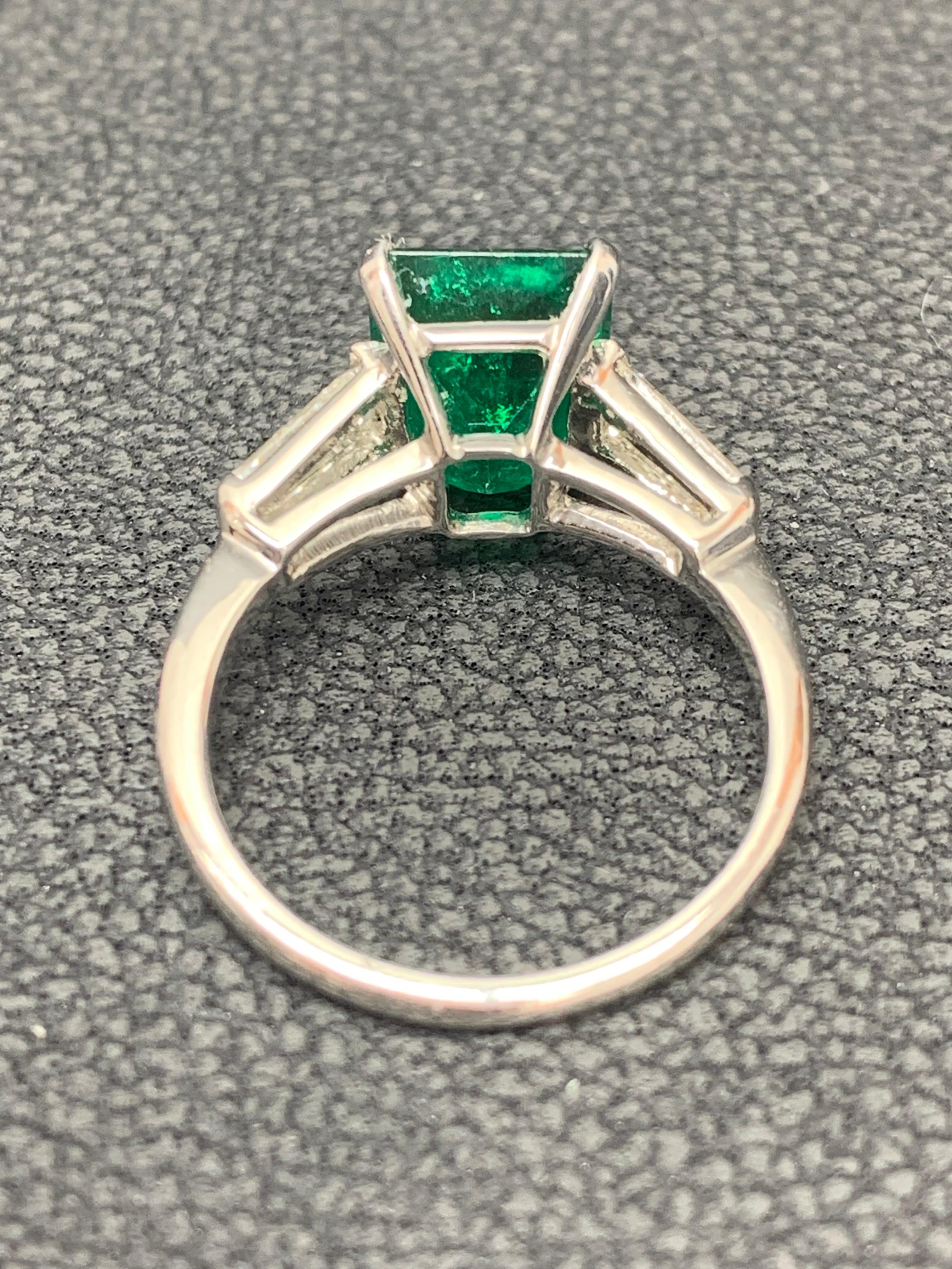 Certified 3.04 Carat Emerald Cut Columbian Emerald Diamond Ring For Sale 3