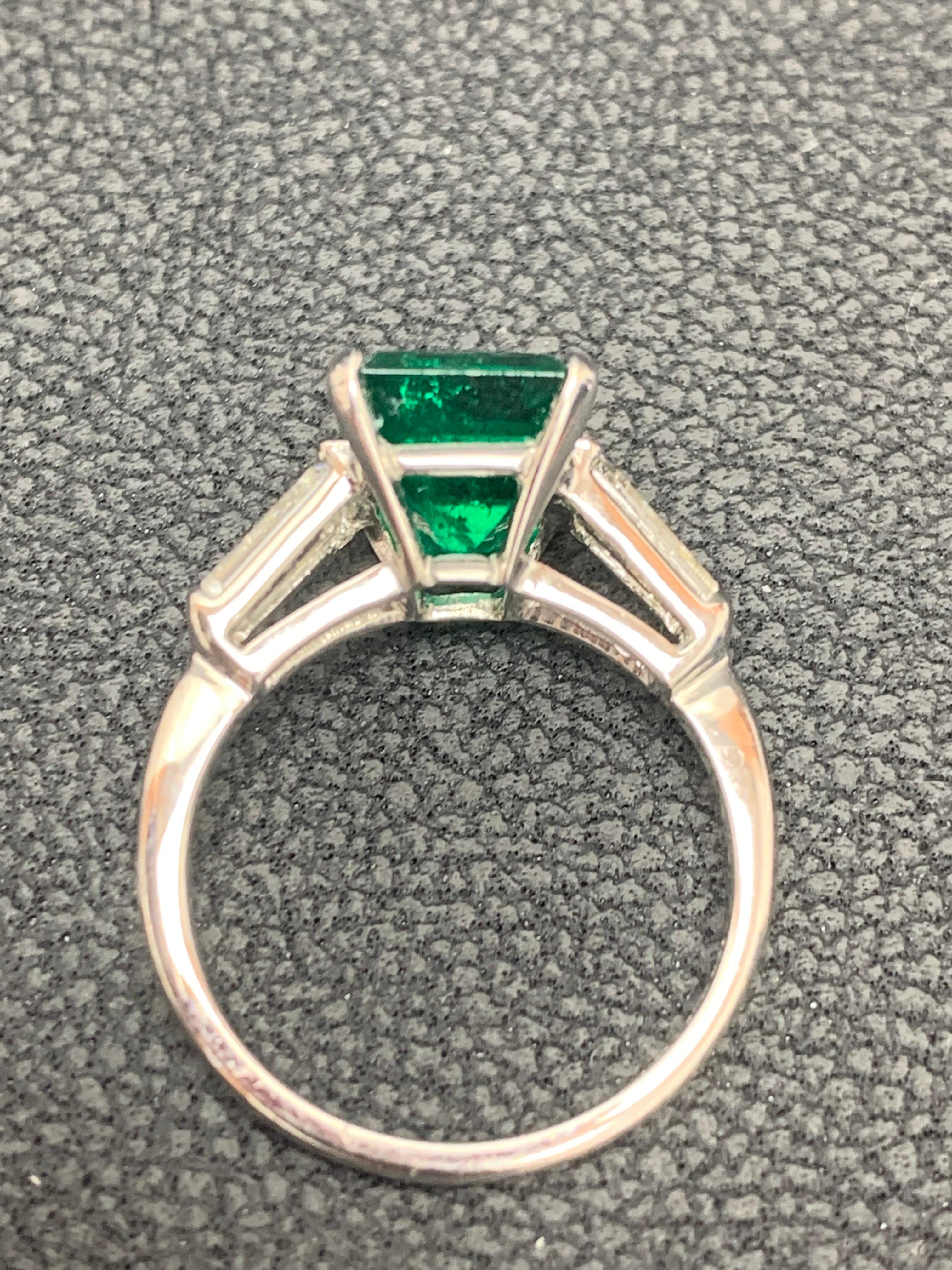 Certified 3.04 Carat Emerald Cut Columbian Emerald Diamond Ring For Sale 4