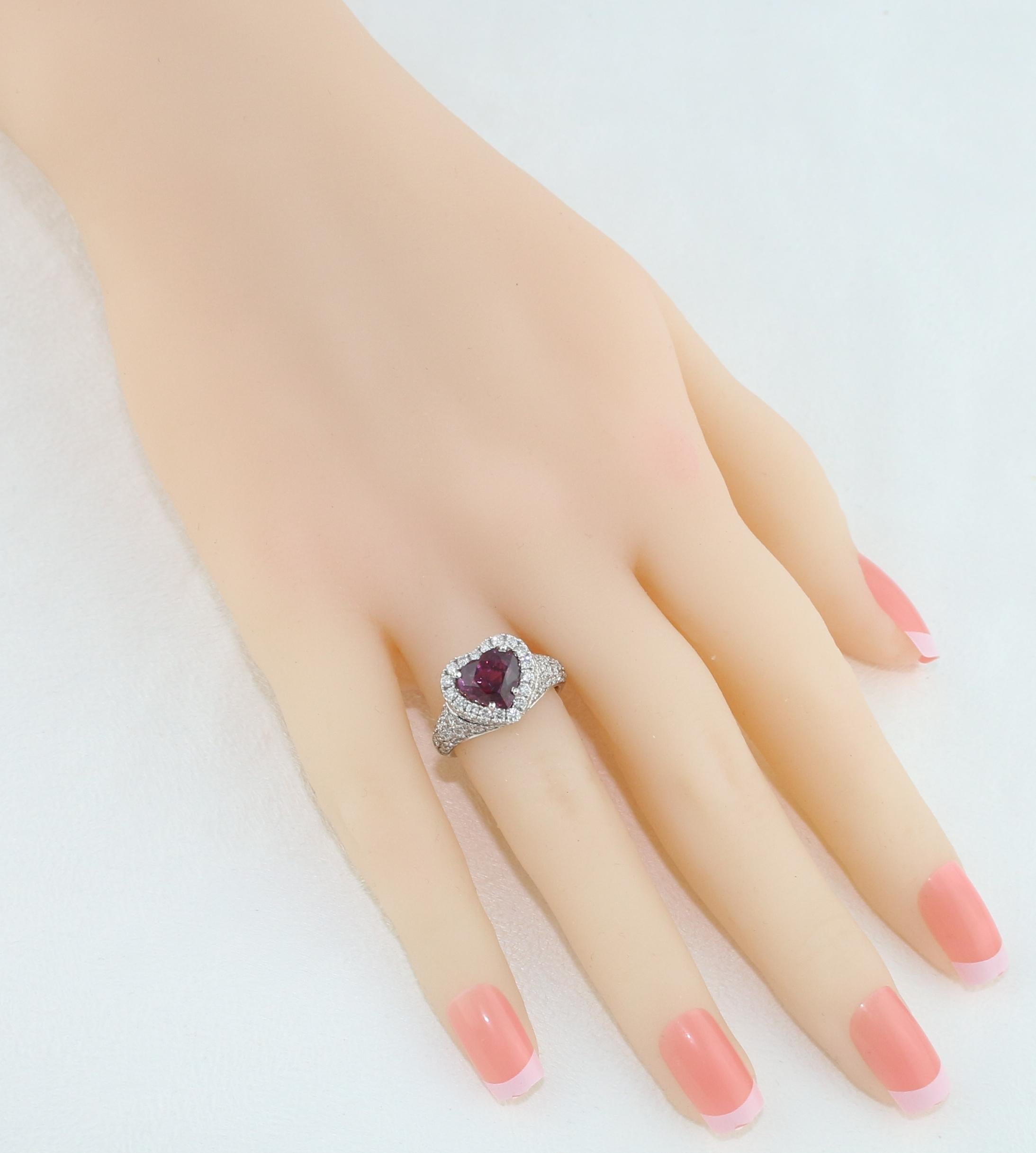 Heart Cut Certified 3.05 Carat No Heat Purple Sapphire Diamond Gold Heart Ring For Sale