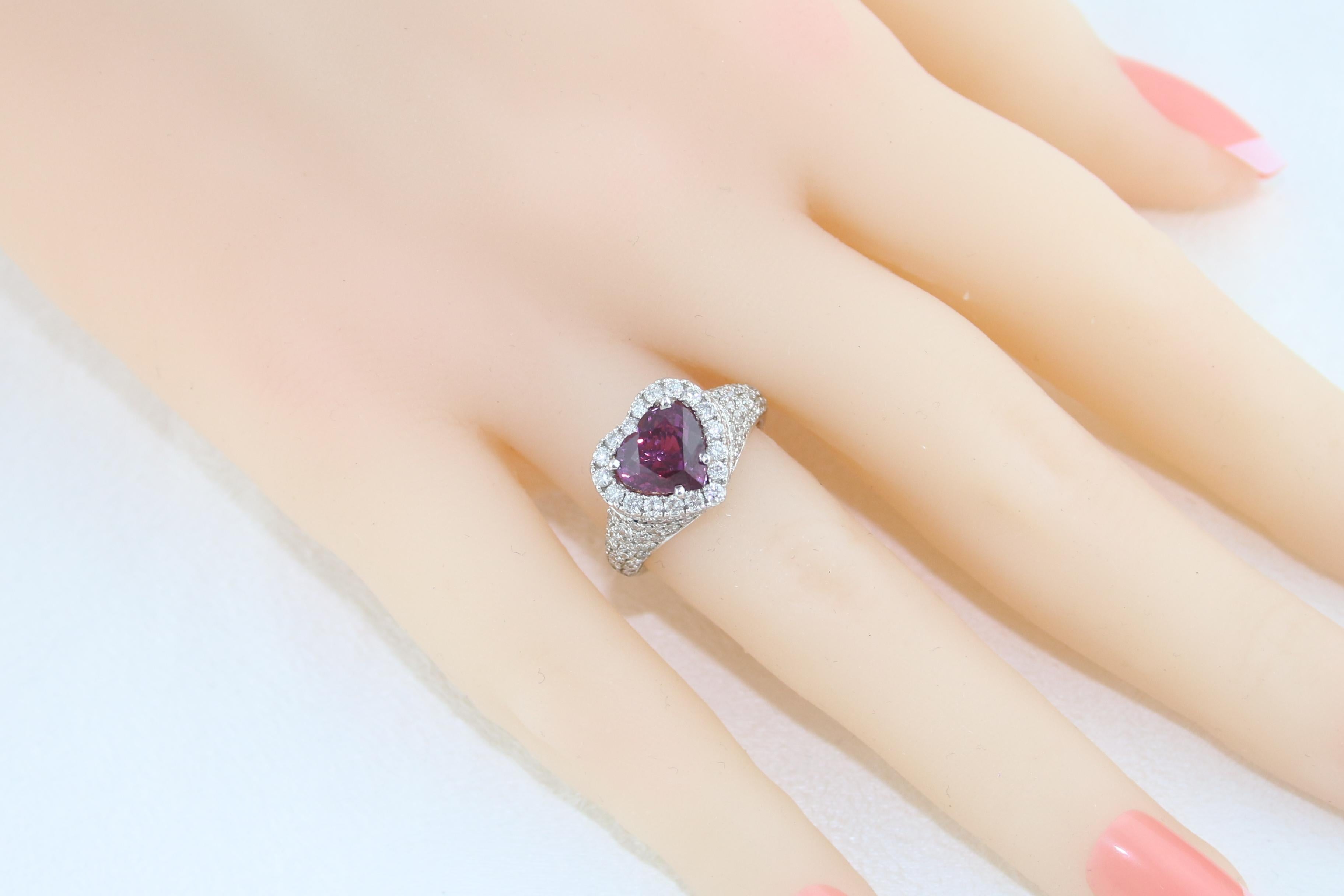Certified 3.05 Carat No Heat Purple Sapphire Diamond Gold Heart Ring For Sale 2