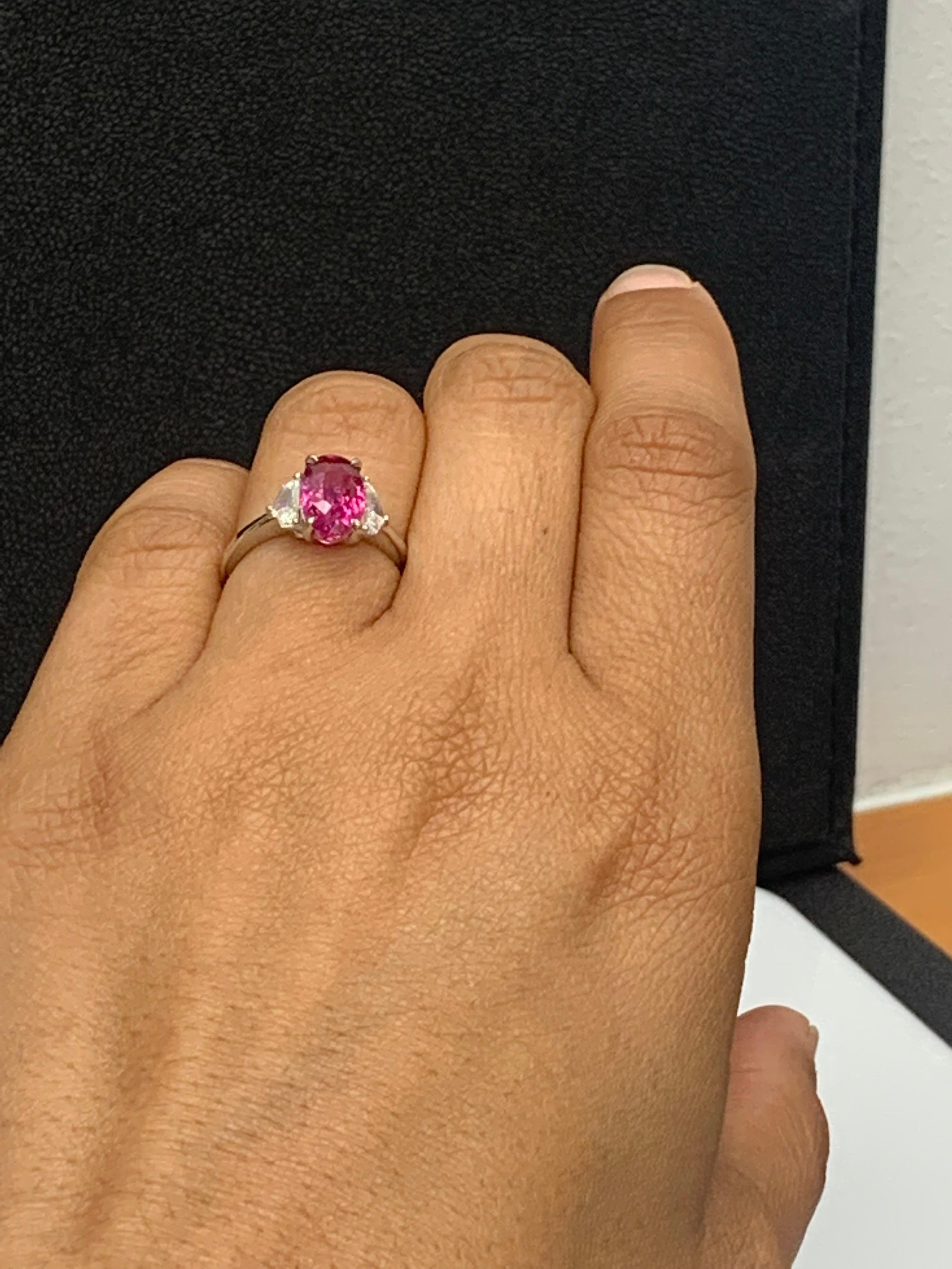 Certified 3.06 Carat Oval Cut Ruby and Diamond Engagement Ring in Platinum In New Condition For Sale In NEW YORK, NY