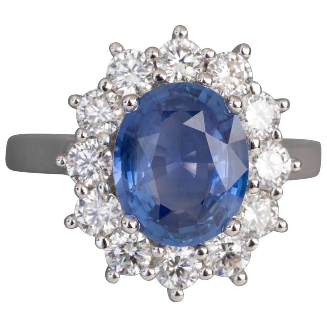 Certified 3.08 Carat Ceylan Sapphire and 1.19 Carat Diamonds Ring