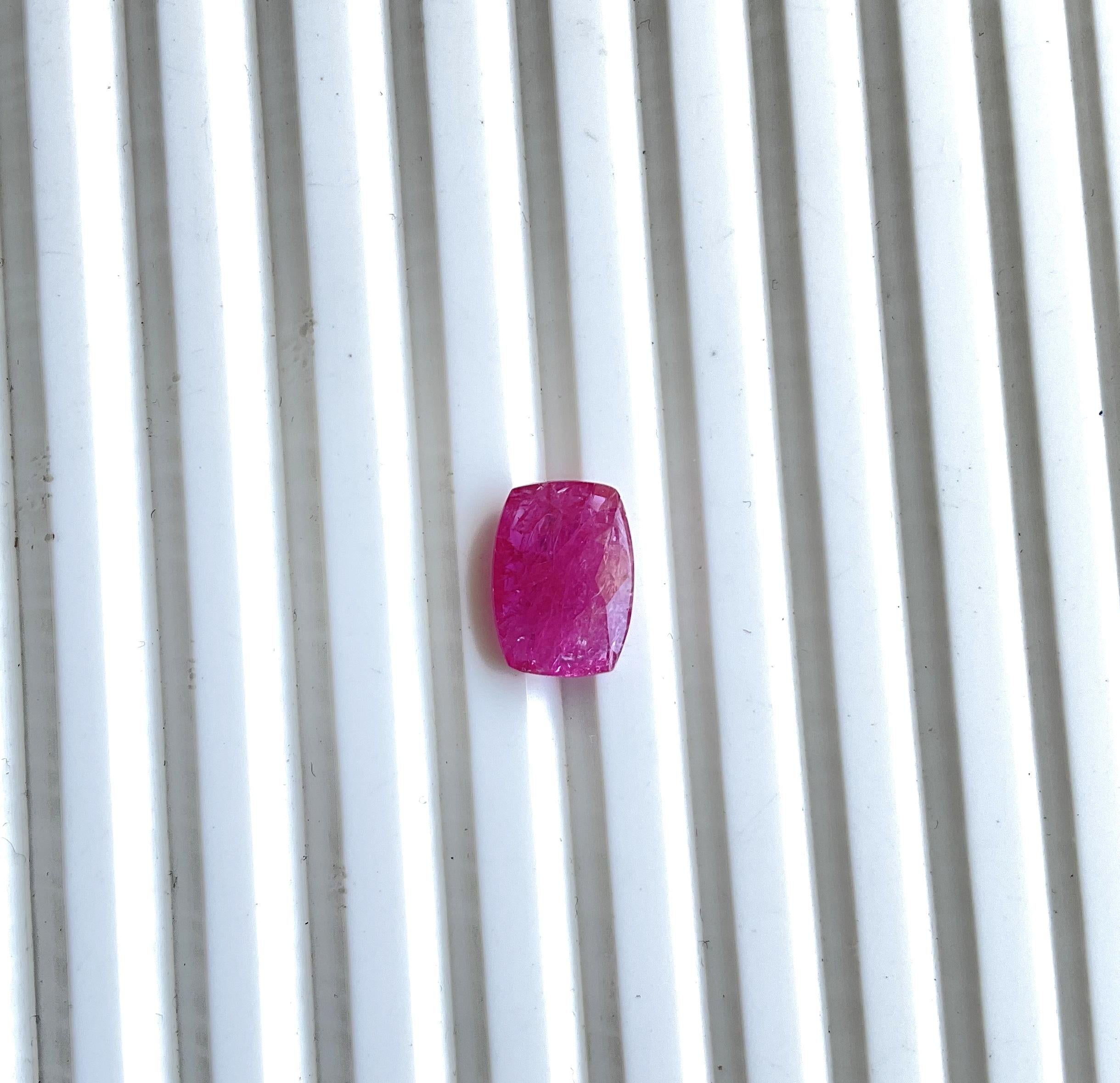 Art Deco Certified 3.09 Carats Mozambique Ruby Cushion Faceted Cut stone No Heat Natural