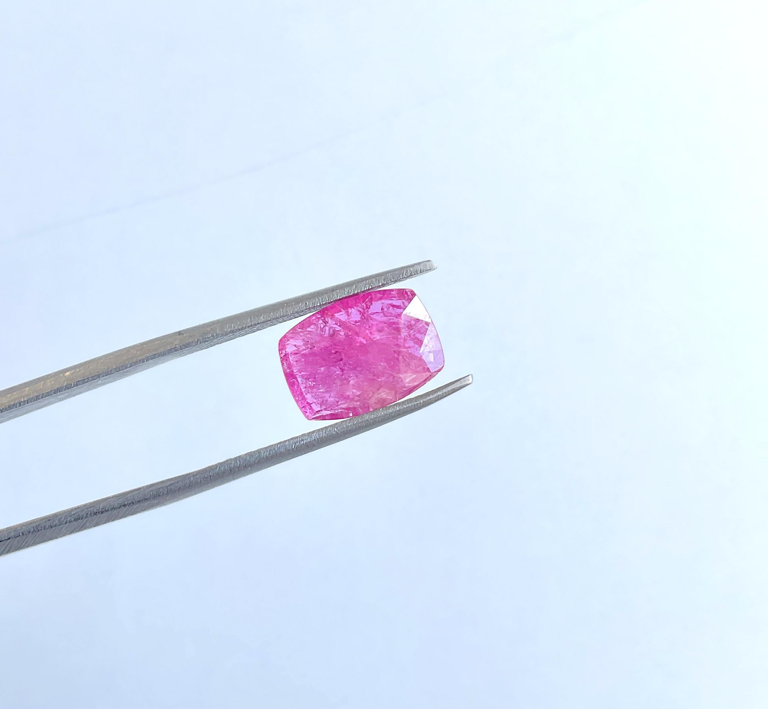 Certified 3.09 Carats Mozambique Ruby Cushion Faceted Cut stone No Heat Natural 1