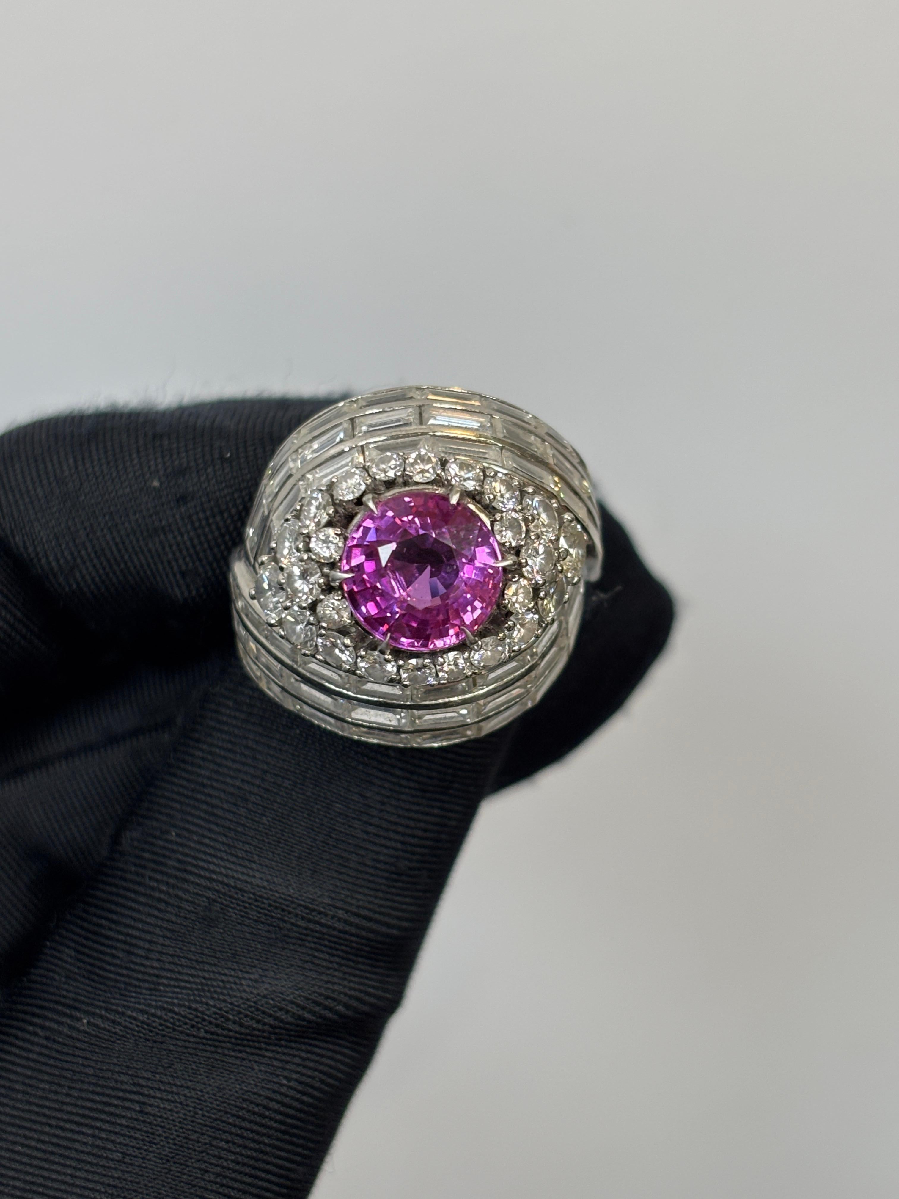 Taglio misto Anello certificato con zaffiro rosa e diamante da 3,10 carati in vendita
