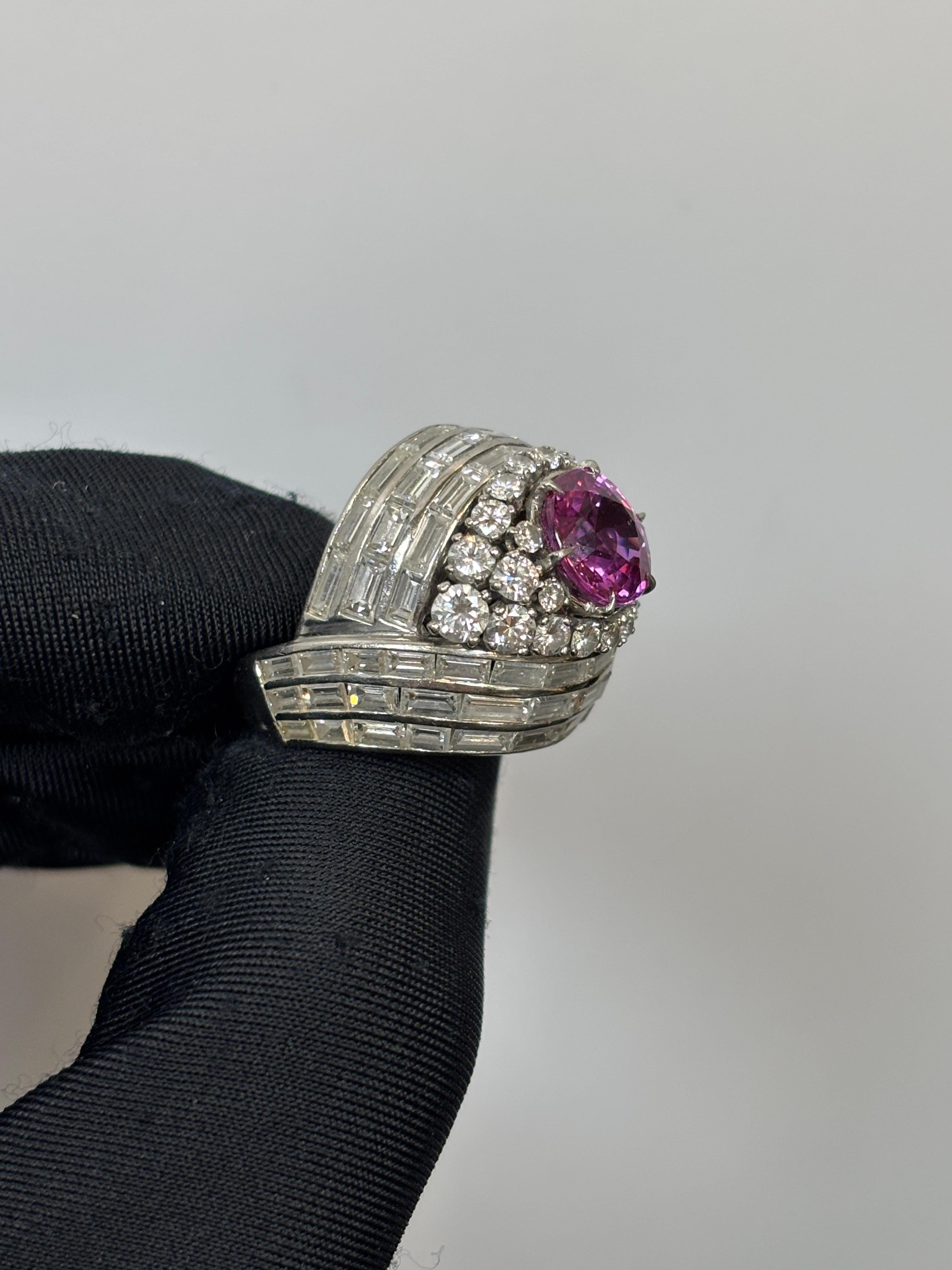 Anello certificato con zaffiro rosa e diamante da 3,10 carati In condizioni ottime in vendita a New York, NY