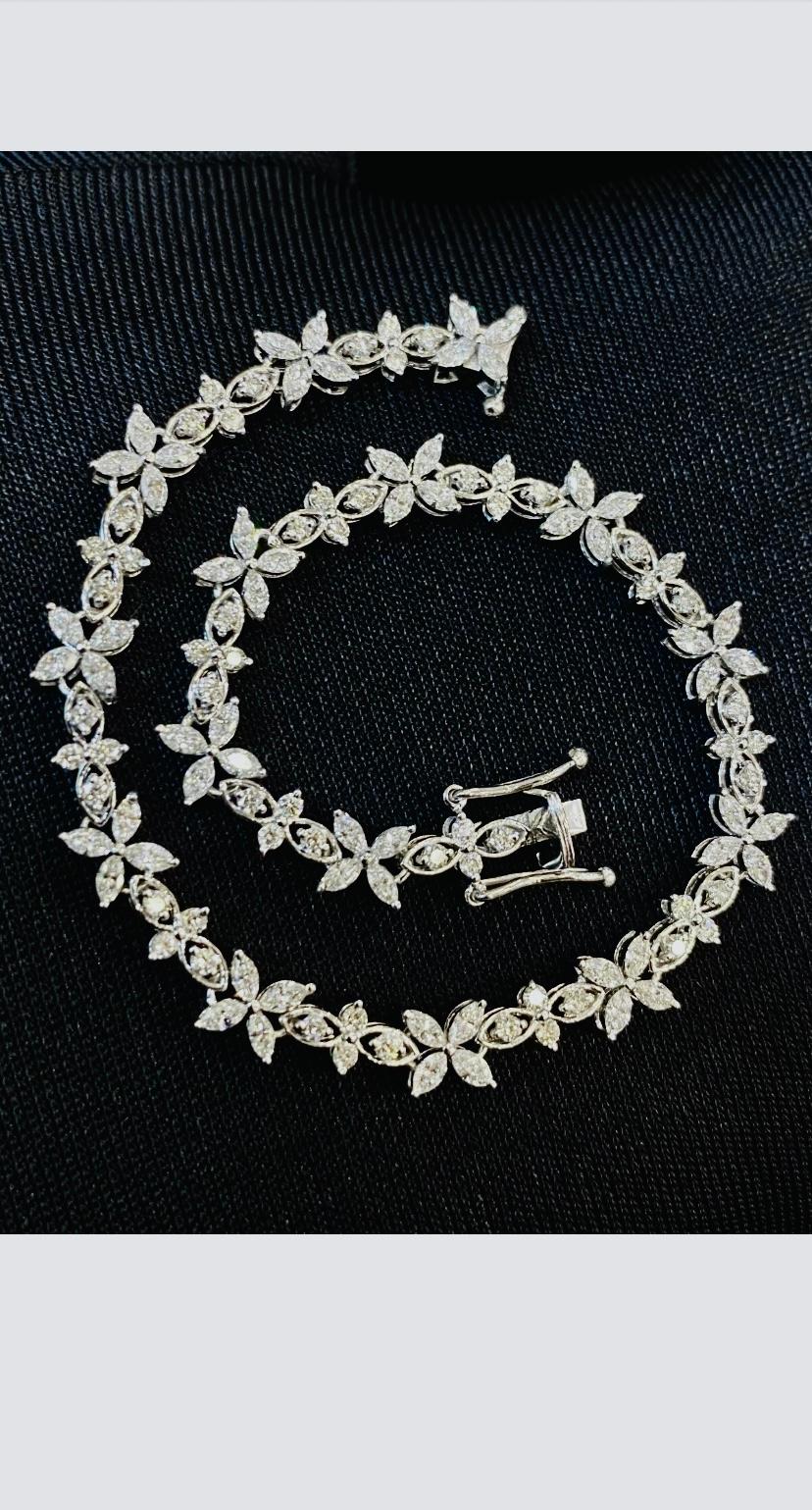 Certified 3.12 Carats Marquise/Round Shape Diamonds 18K Gold Bracelet In New Condition For Sale In Massafra, IT