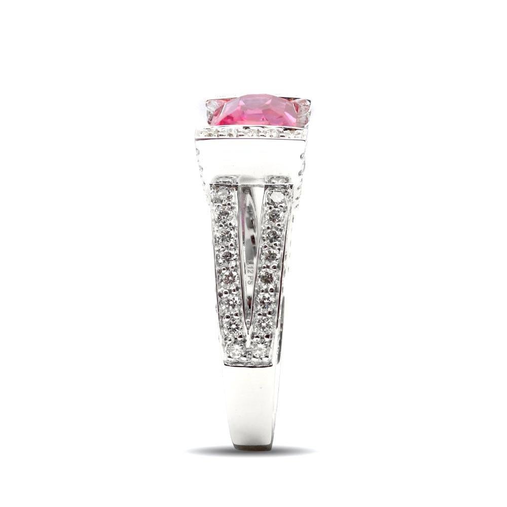 Certified 3.12 Carats Natural Pink Sapphire Diamonds set in 14K White Gold Ring  In New Condition In Los Angeles, CA