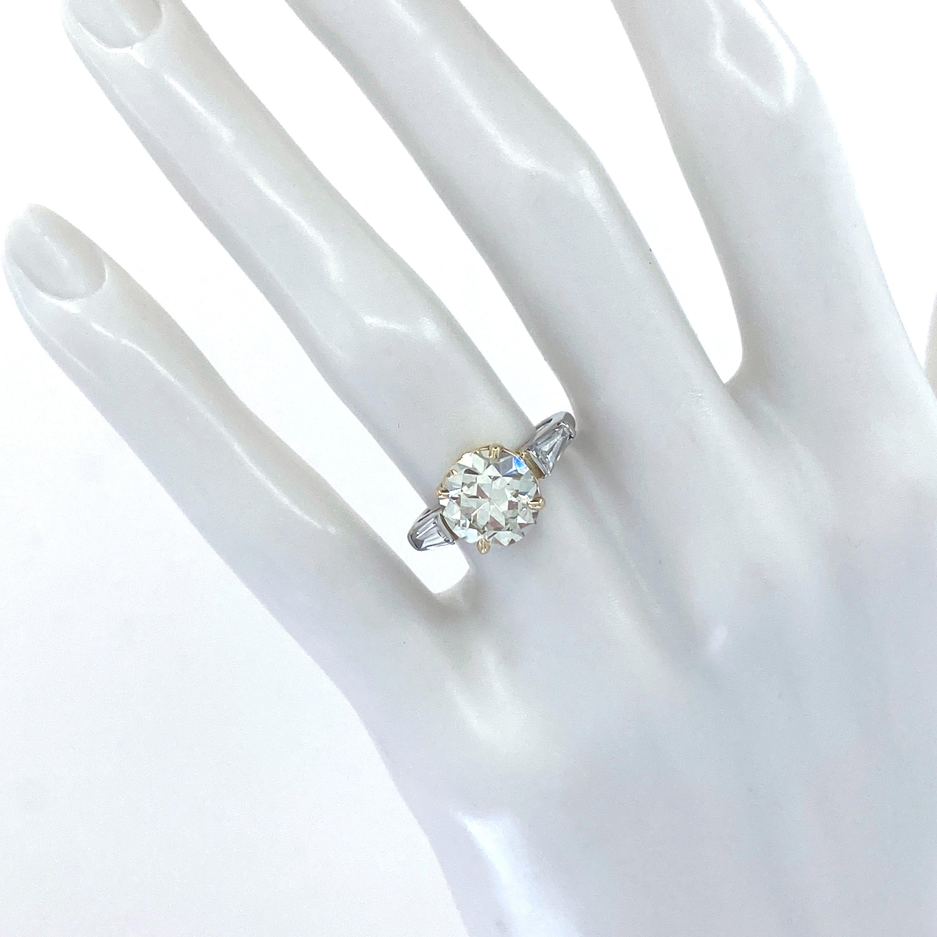 Certified 3.16 Carat Transitional Cut Diamond in Platinum & Gold 3-Stone Ring 3