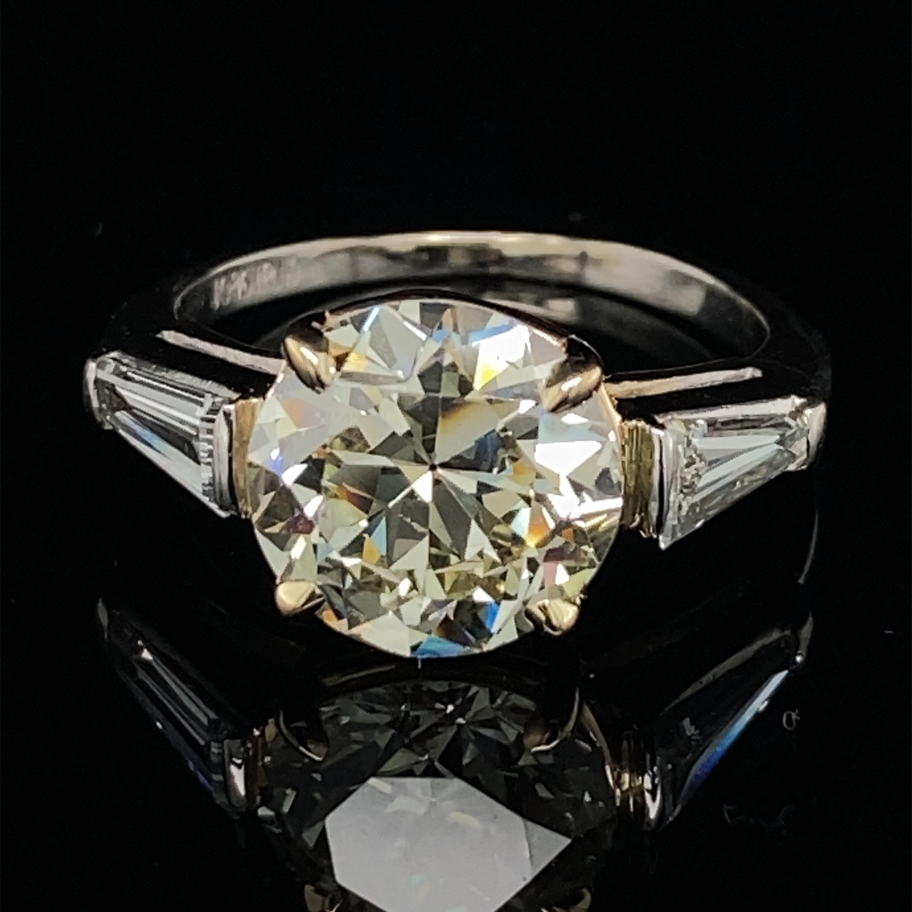Certified 3.16 Carat Transitional Cut Diamond in Platinum & Gold 3-Stone Ring 2