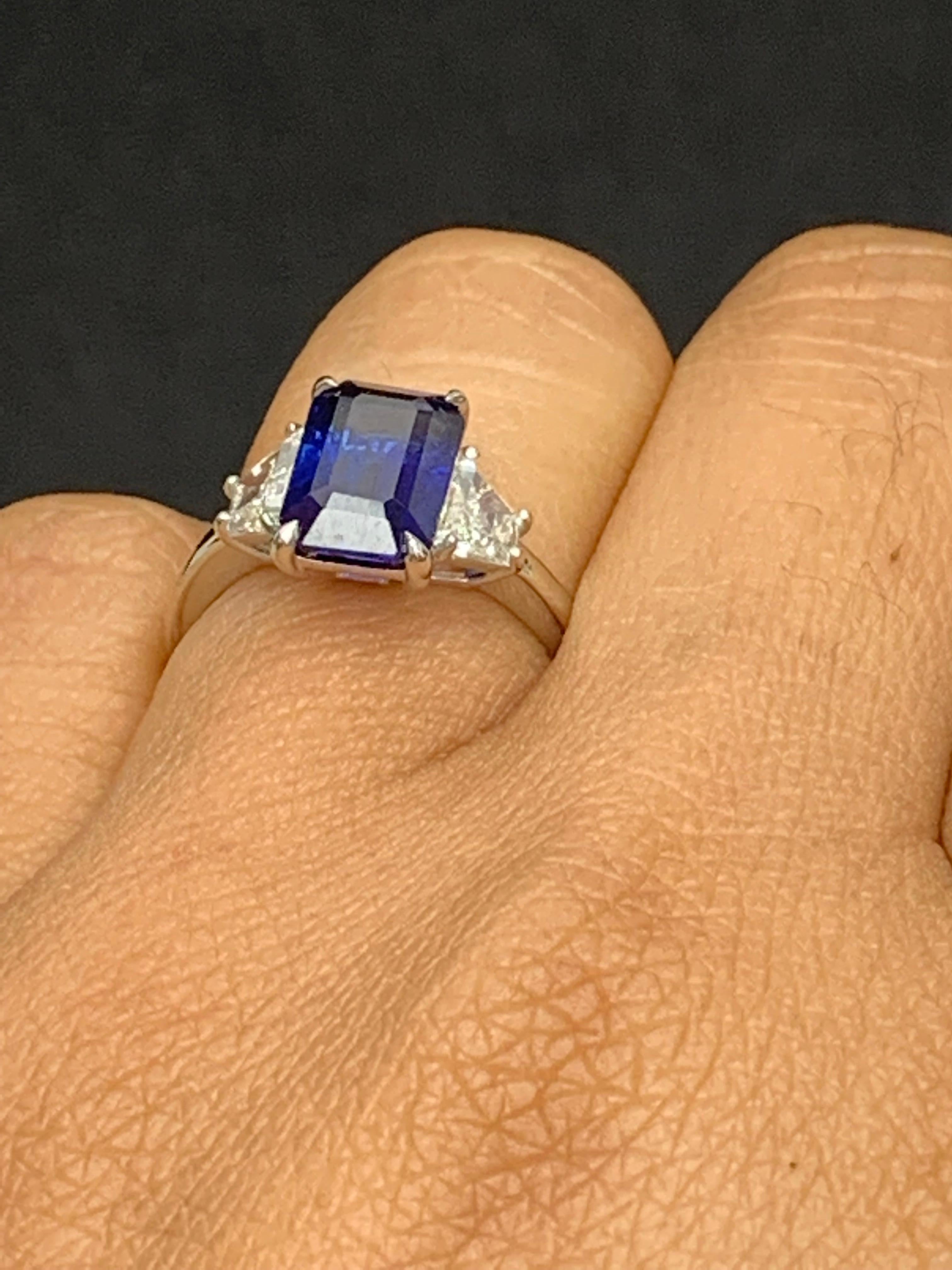 Certified 3.18 Carat Emerald Cut Sapphire & Diamond Engagement Ring in Platinum For Sale 4