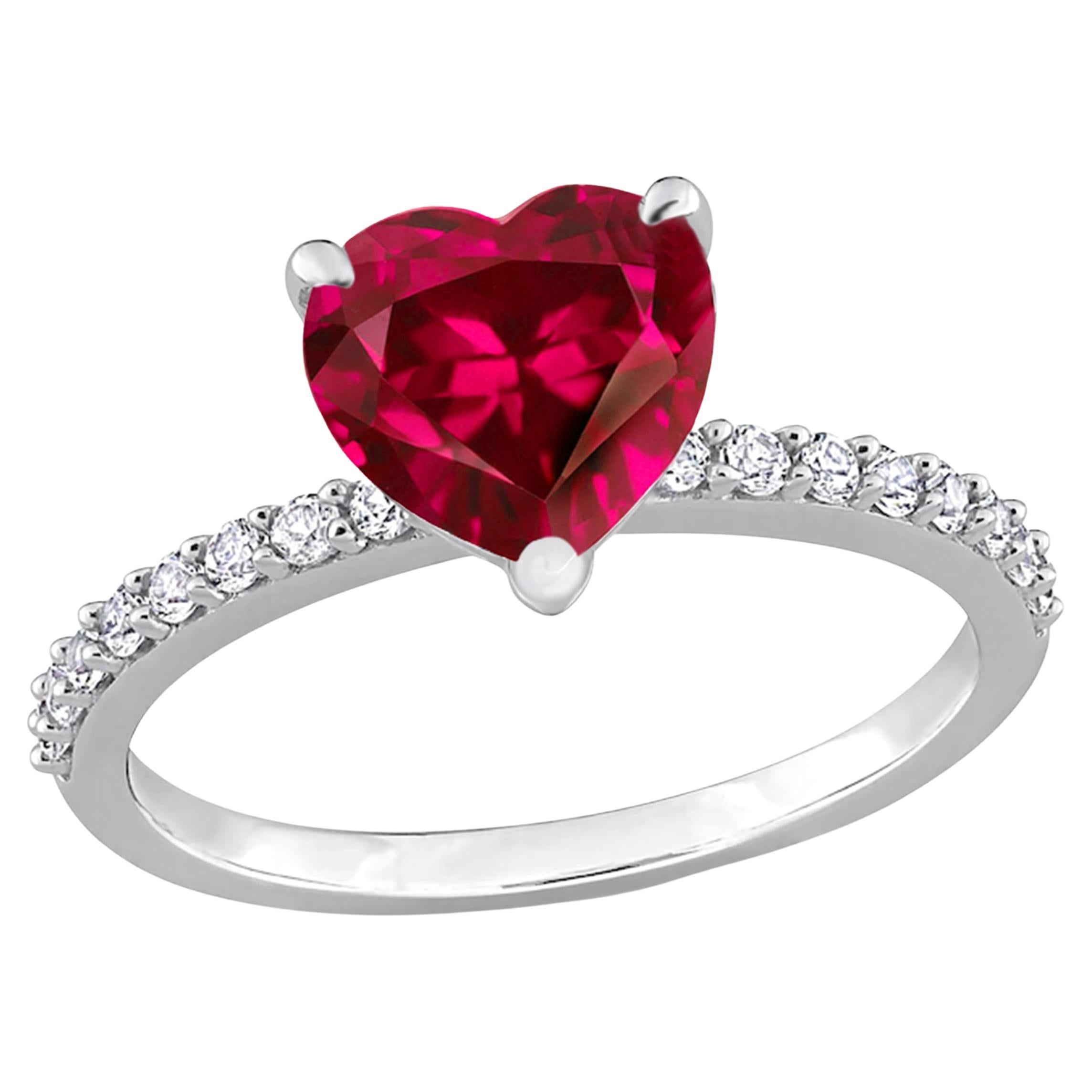 Anello di fidanzamento con rubino e diamanti a forma di cuore da 3,18 carati CERTIFICATO in platino in vendita