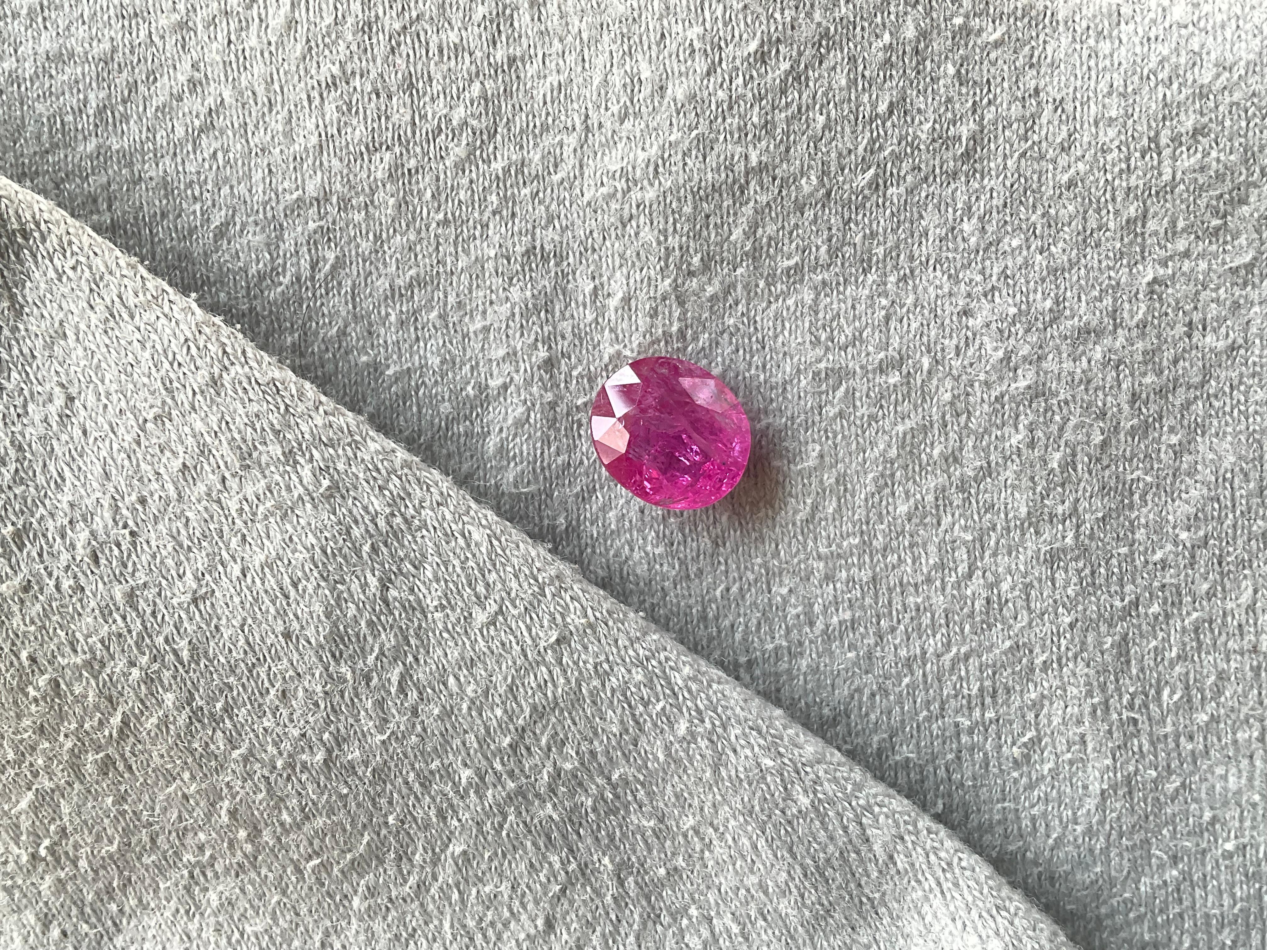 Oval Cut Certified 3.18 Carats Mozambique Ruby Oval Faceted Cutstone No Heat Natural Gem For Sale