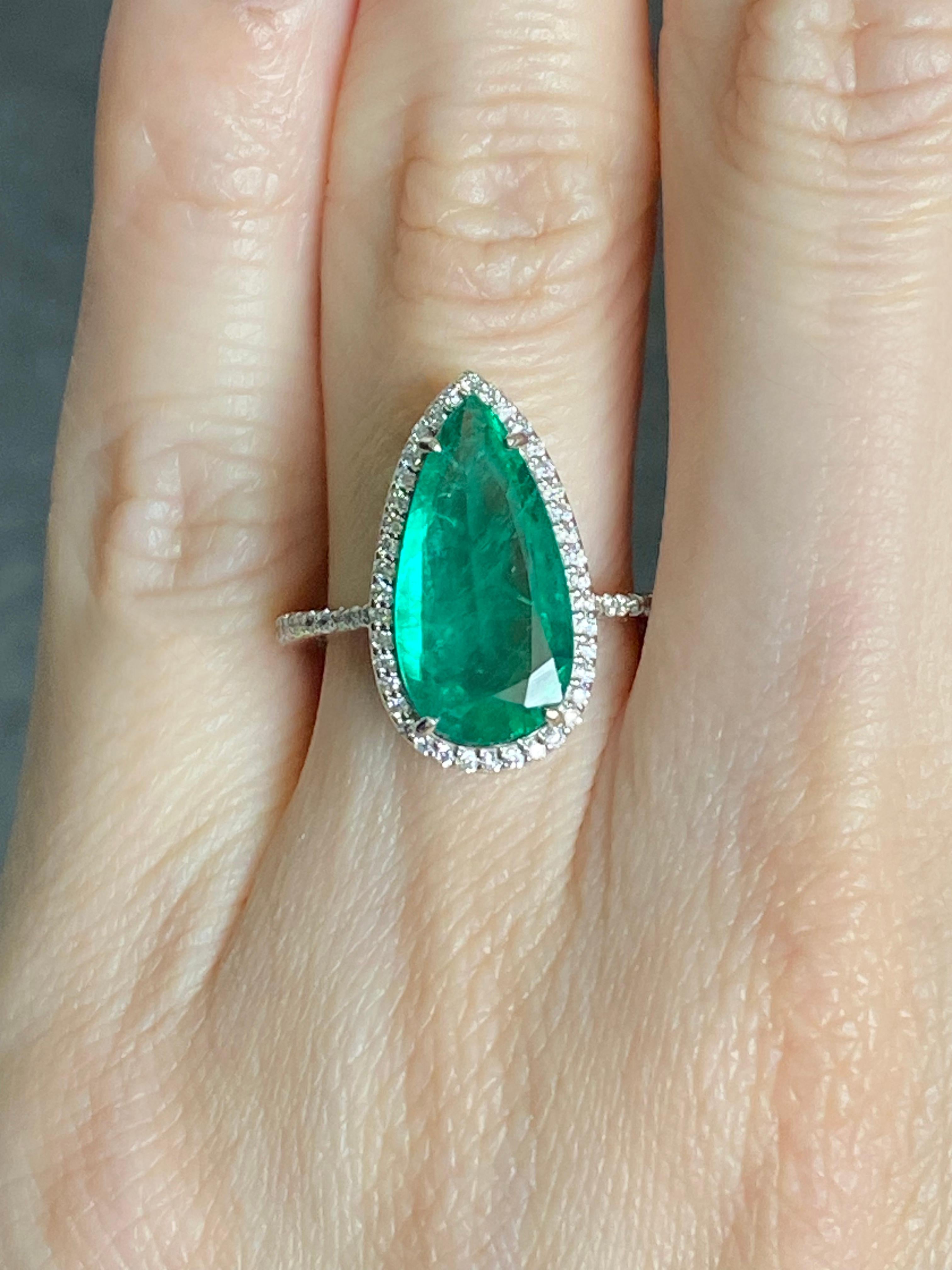 Pear Cut Certified 3.2 Carat Emerald and Diamond Engagement Ring For Sale